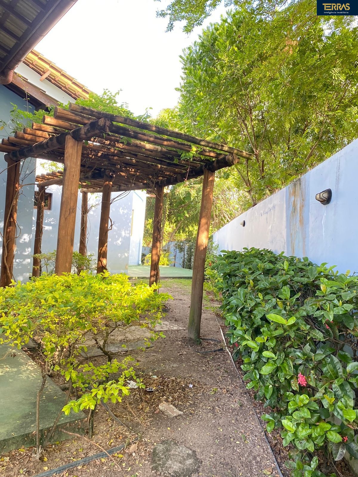 Casa residencial Solta Alameda Fechada para Venda R$ 850.000,00 Vilas do Atlântico, Lauro de Freitas
