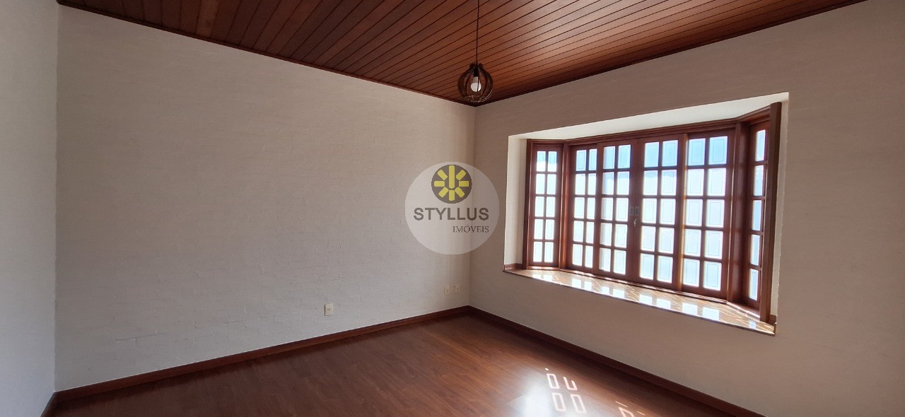 Casa, 3 quartos, 319 m² - Foto 2