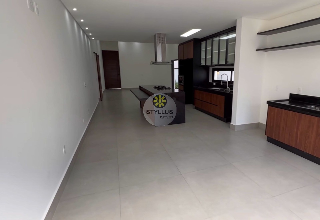 Casa, 3 quartos, 205 m² - Foto 3