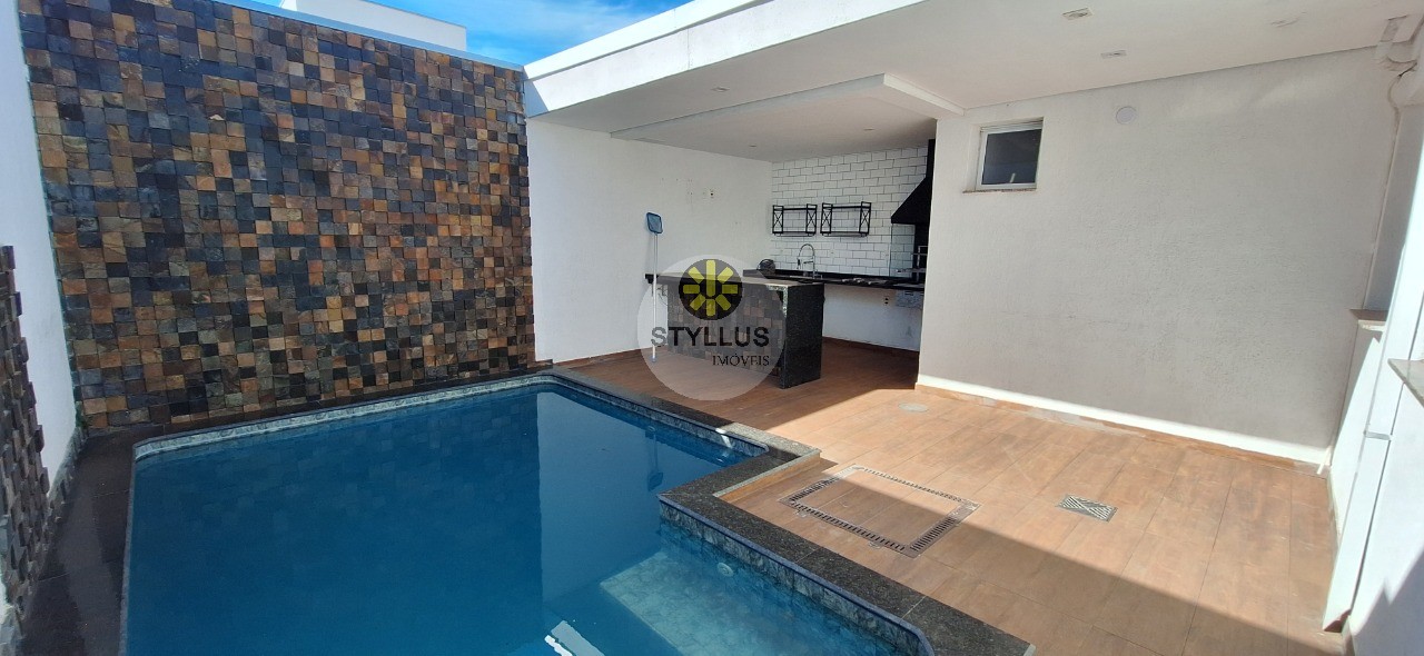 Casa, 3 quartos, 112 m² - Foto 1