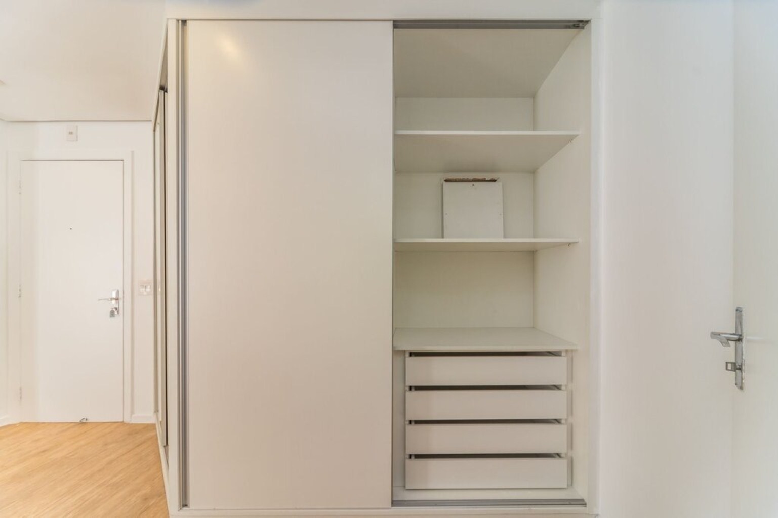 APARTAMENTO RESIDENCIAL em São Paulo - SP, Moema