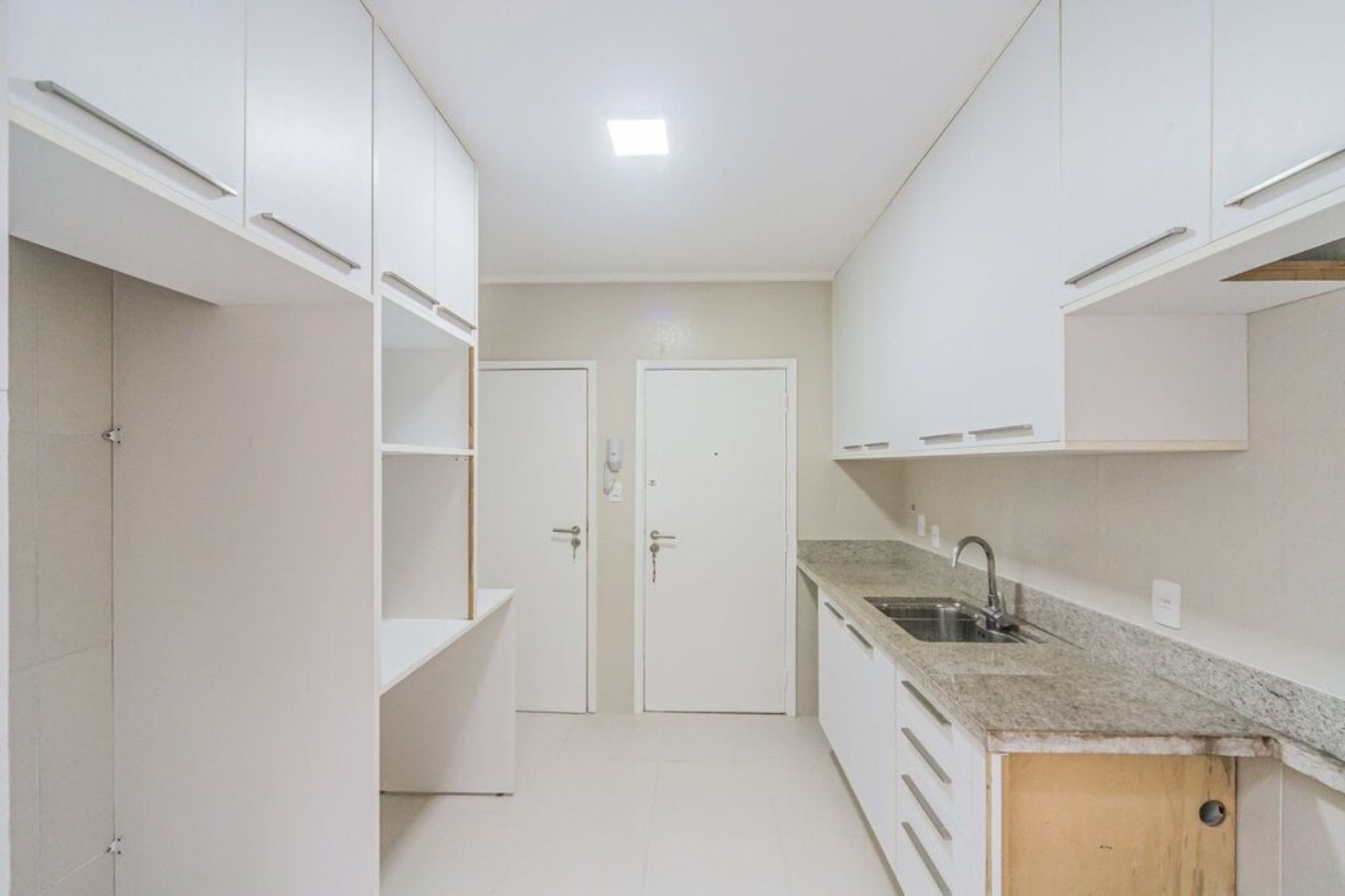APARTAMENTO RESIDENCIAL em São Paulo - SP, Moema