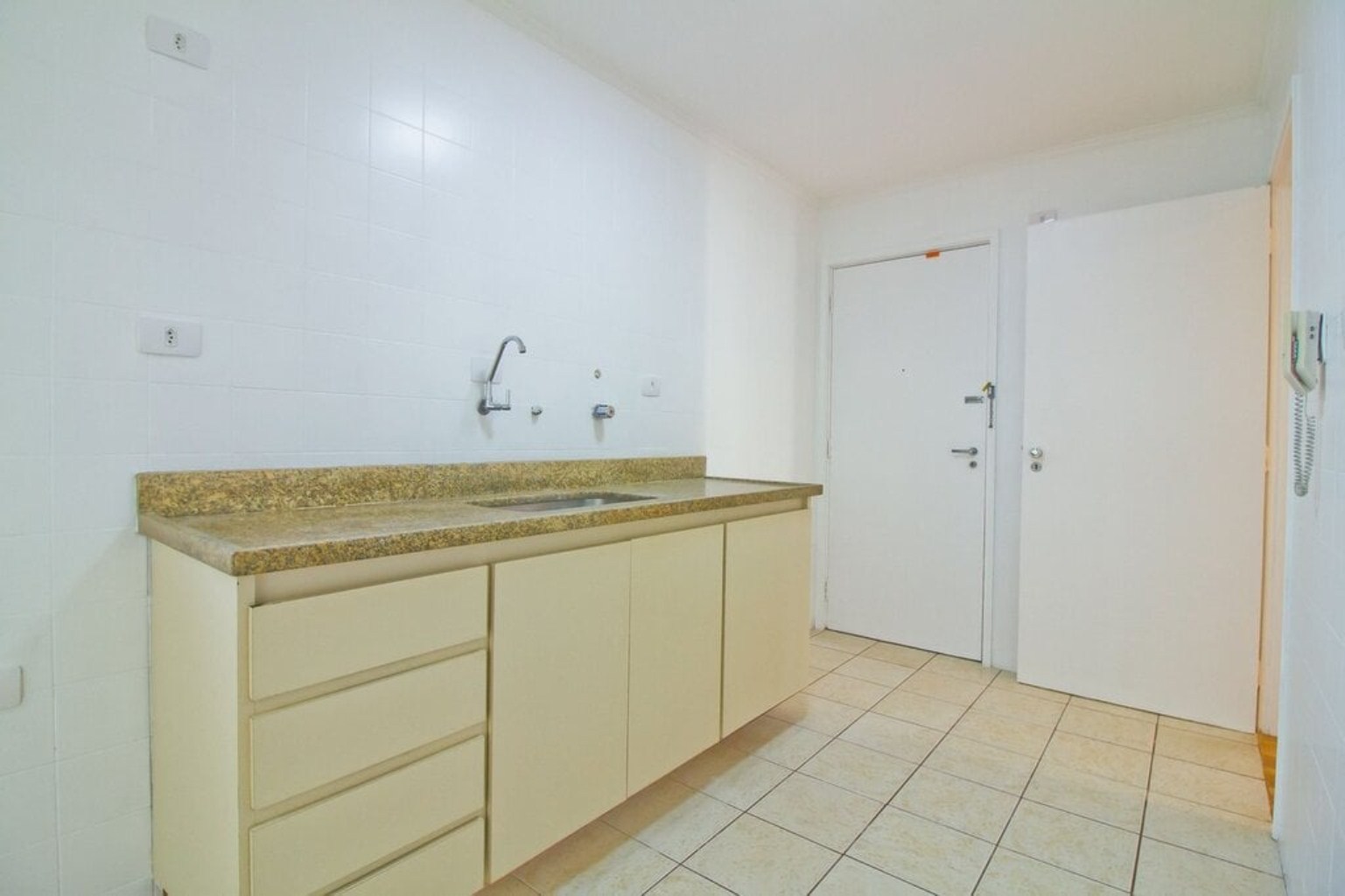 APARTAMENTO RESIDENCIAL em São Paulo - SP, Moema