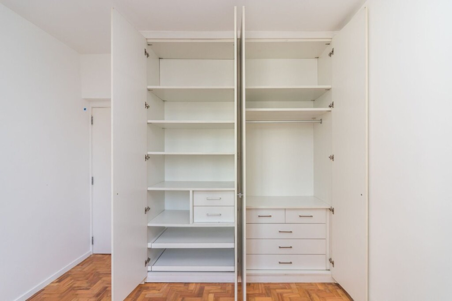 APARTAMENTO RESIDENCIAL em São Paulo - SP, Moema