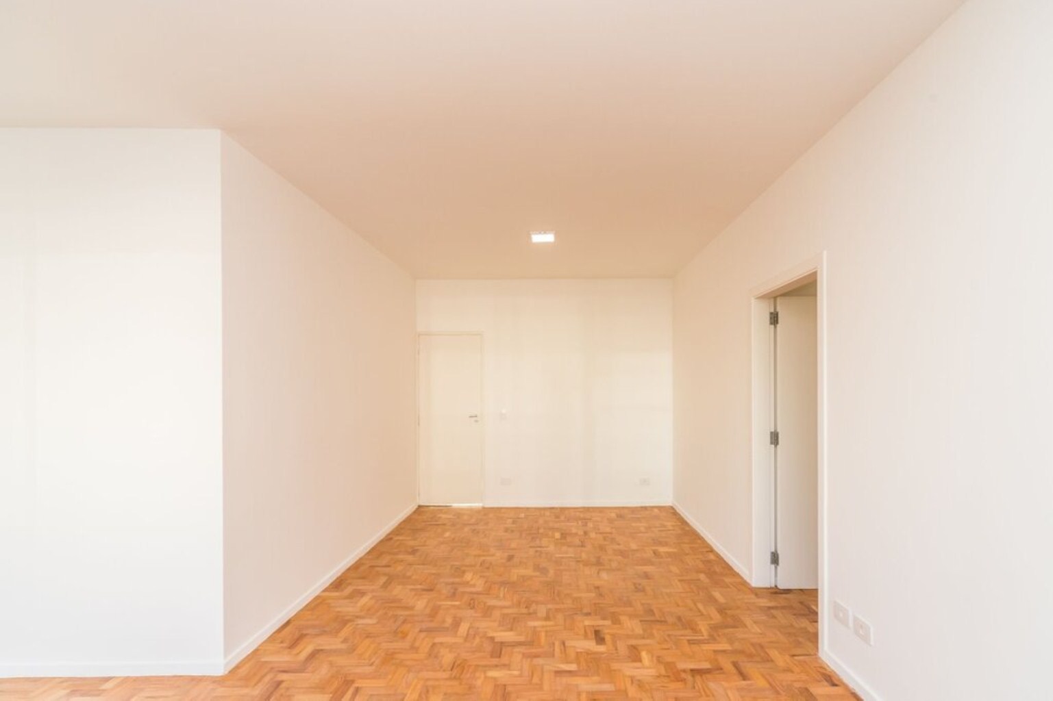 APARTAMENTO RESIDENCIAL em São Paulo - SP, Moema