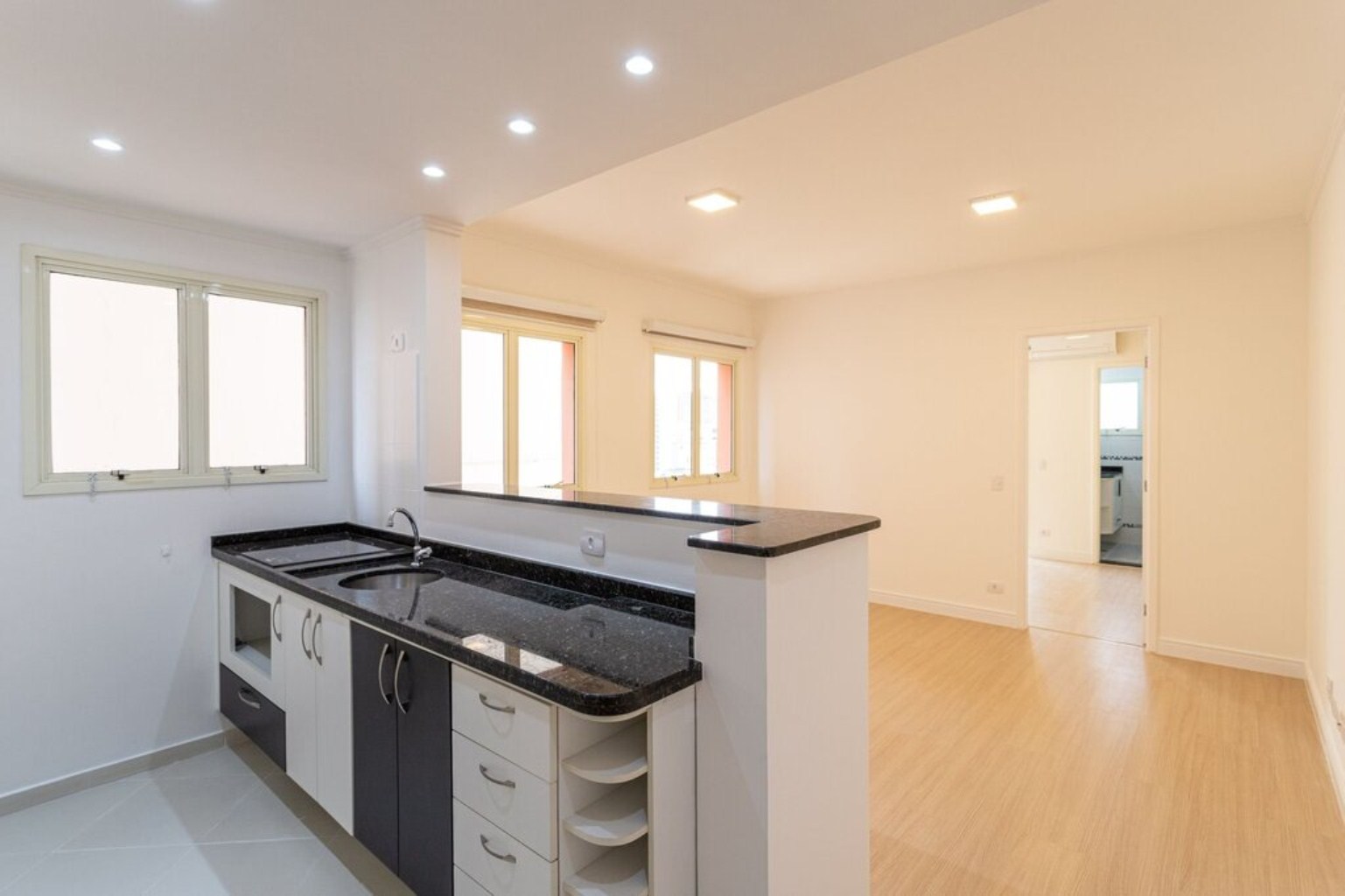 APARTAMENTO RESIDENCIAL em São Paulo - SP, Sumaré