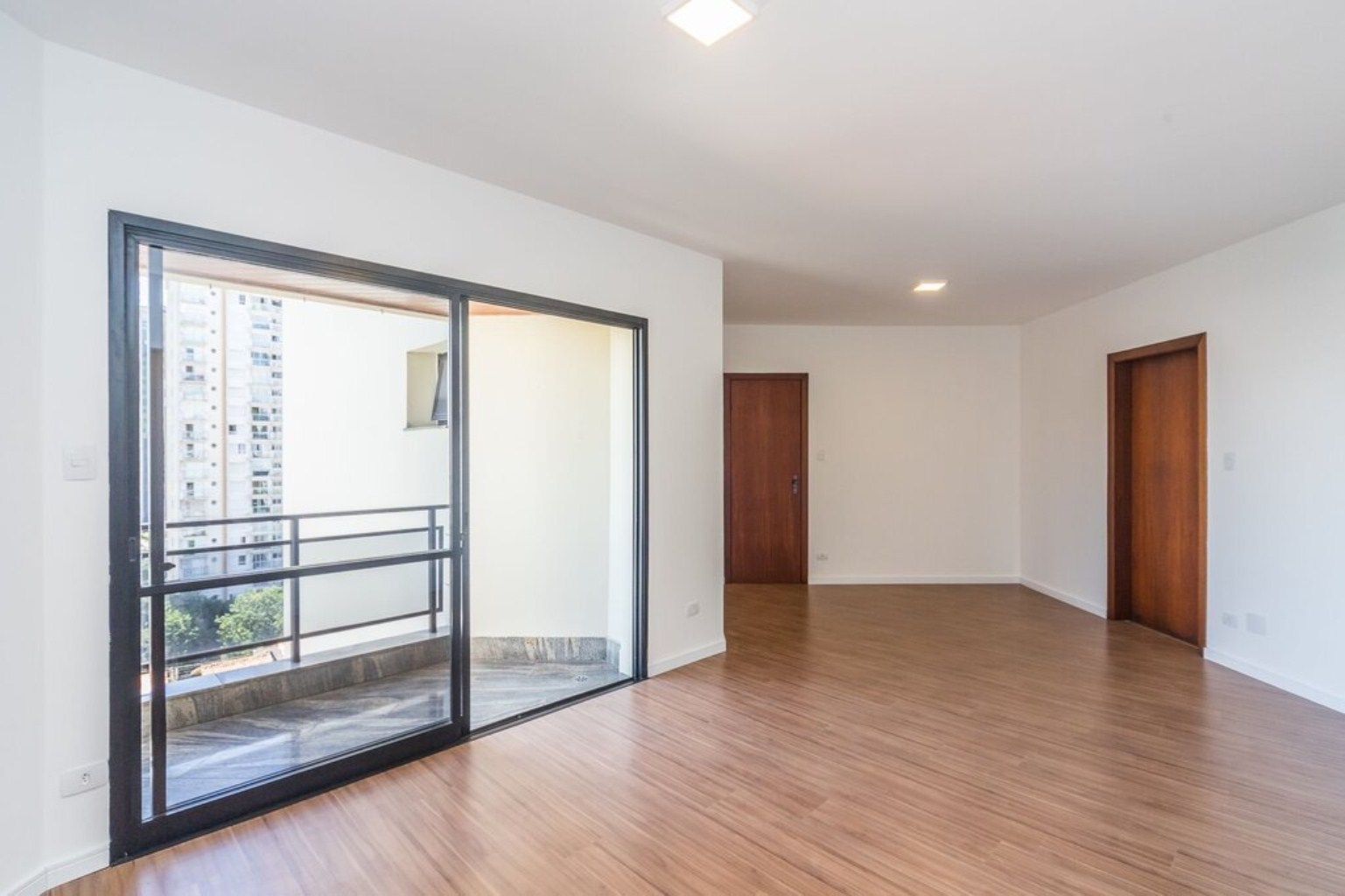 APARTAMENTO RESIDENCIAL em São Paulo - SP, Moema Índios