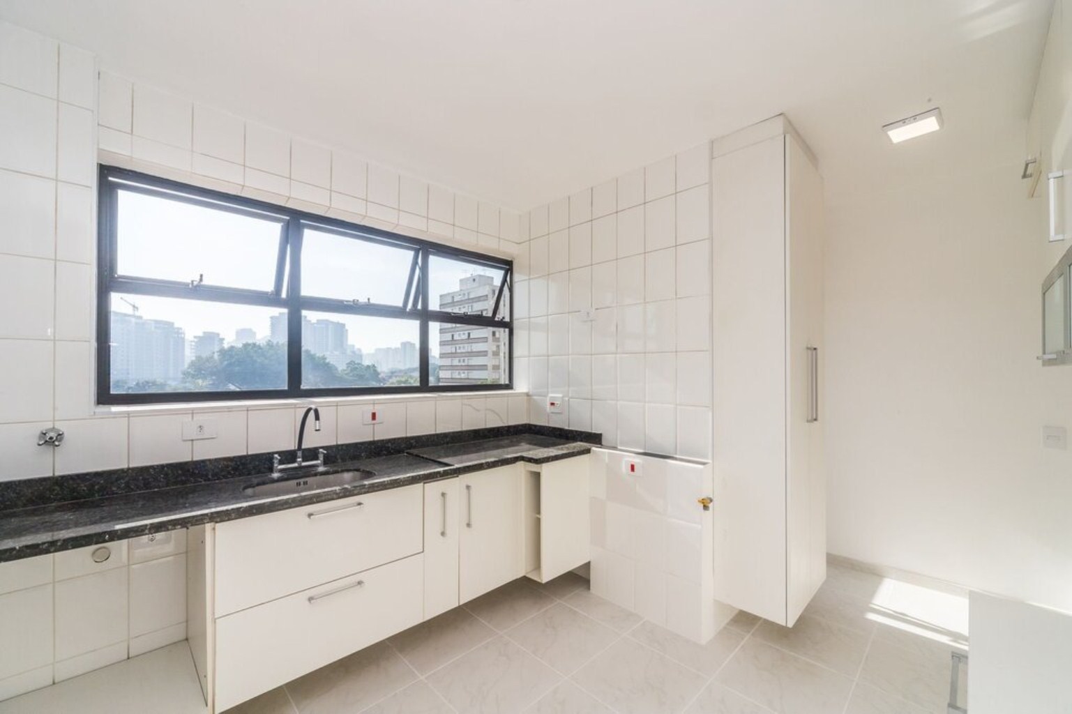 APARTAMENTO RESIDENCIAL em São Paulo - SP, Moema