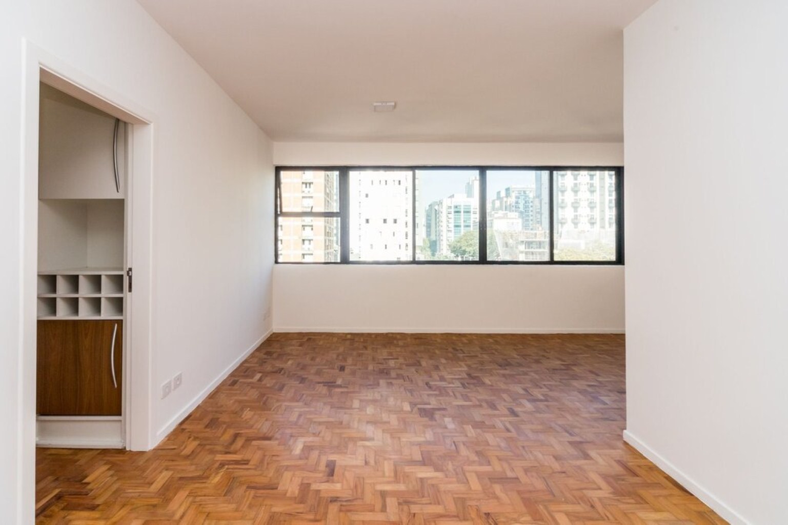 APARTAMENTO RESIDENCIAL em São Paulo - SP, Moema