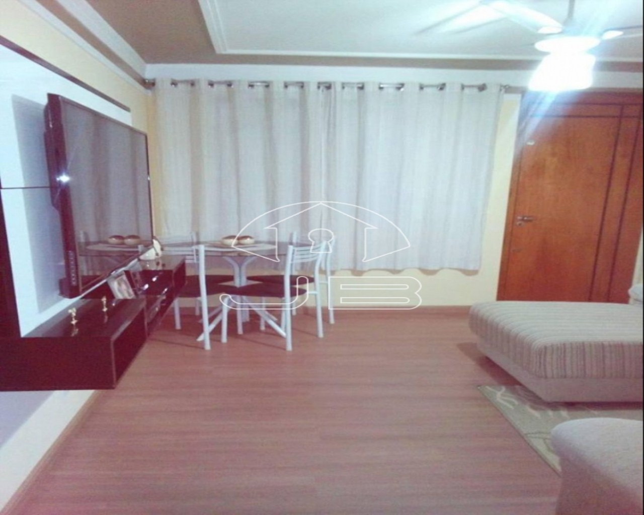 Apartamento a venda no Conjunto Habitacional Campinas F, Campinas-SP.