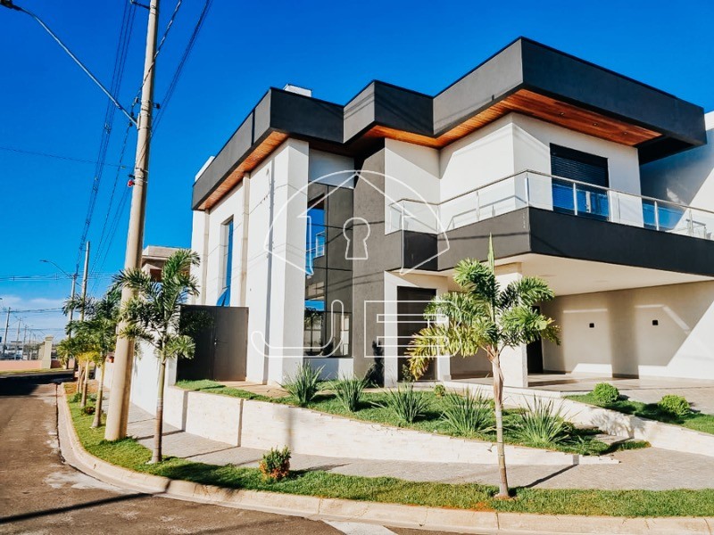 Casa Duplex com projeto contemporâneo no Parque Ortolândia, Hortolândia, SP.