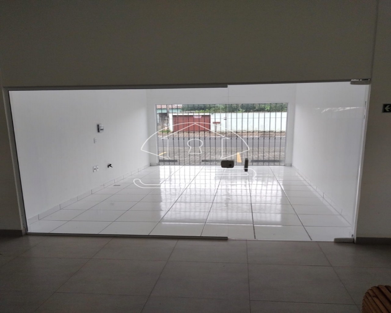 SALA COMERCIAL PARA ALUGAR NO JARDIM SANTA TEREZINHA (NOVA VENEZA), SUMARÉ, SP.