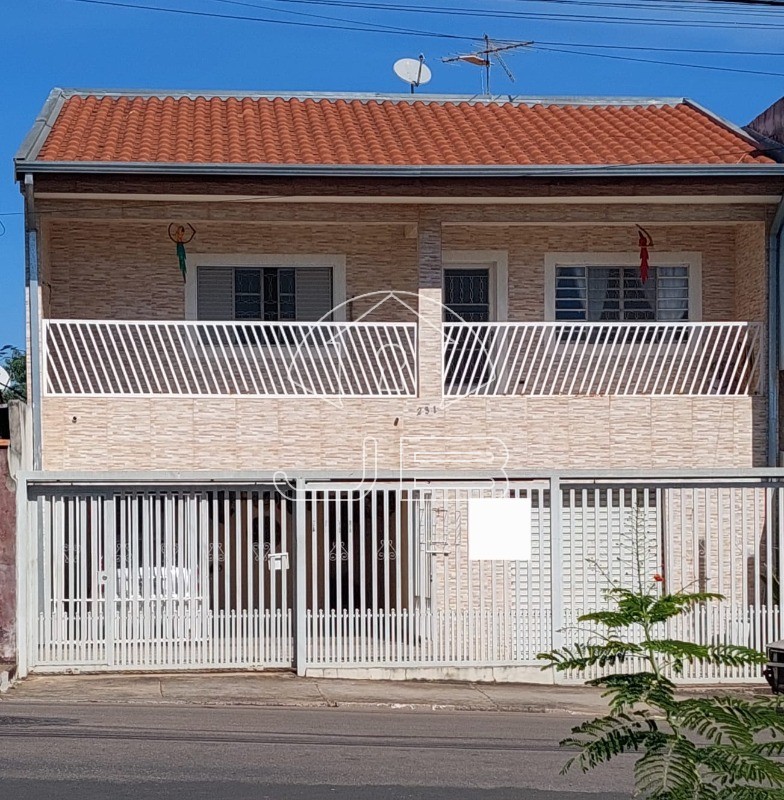 Sobrado comercial a venda no Jardim Santa Lucia em Sumaré/SP.