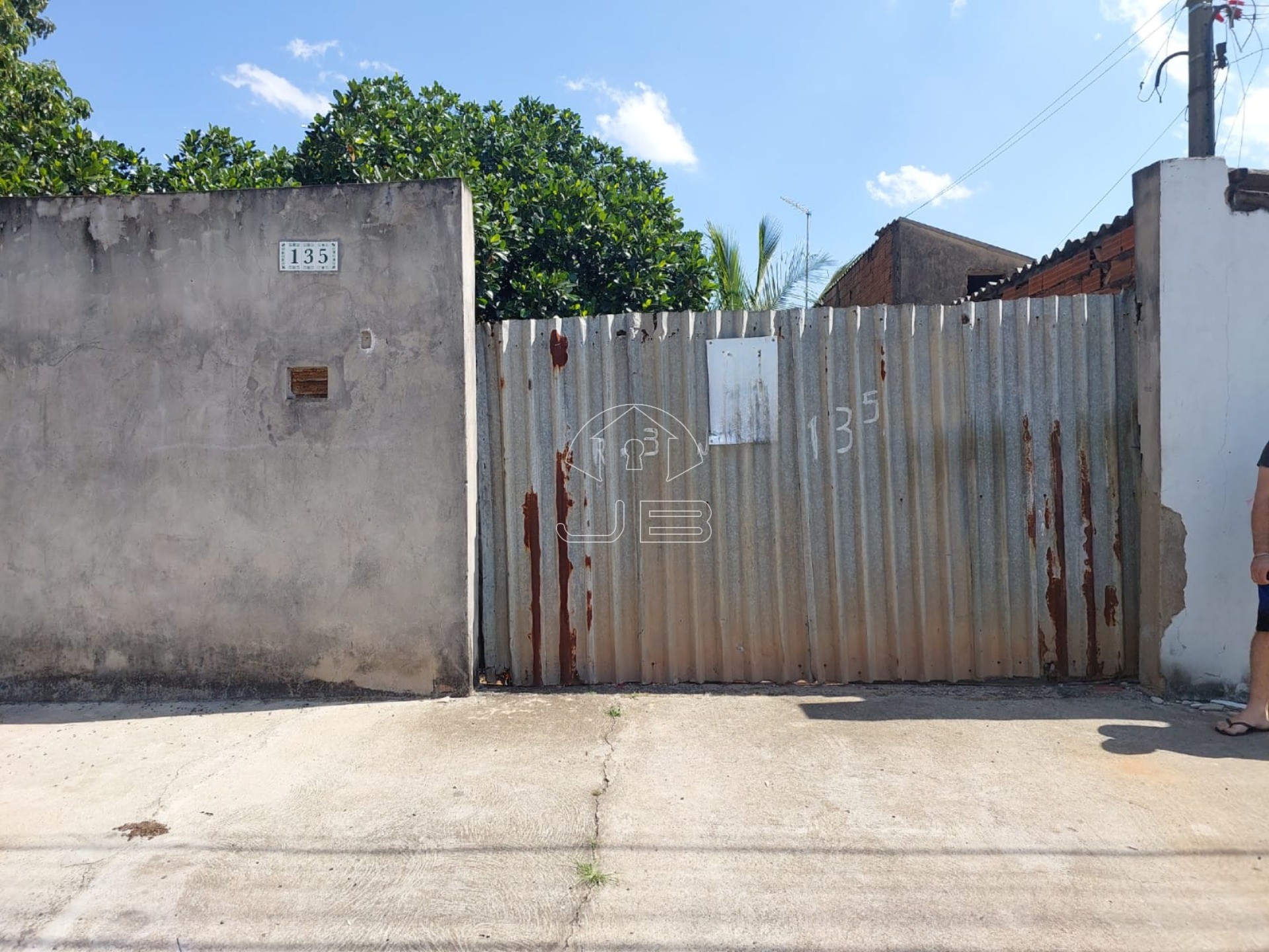 Casa a venda no Parque Peron em Hortolândia, SP.