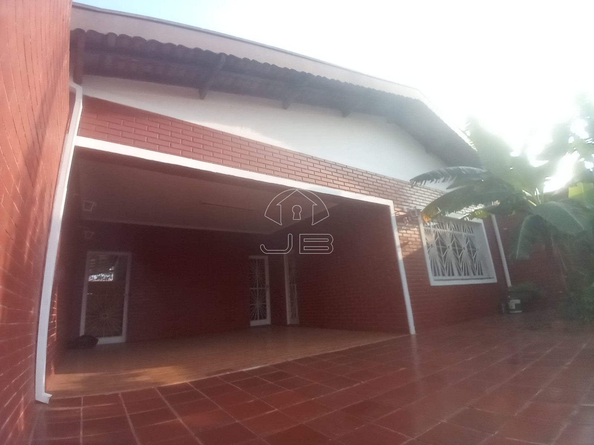 Casa a venda no bairro Jardim Eulina em Campinas - SP.