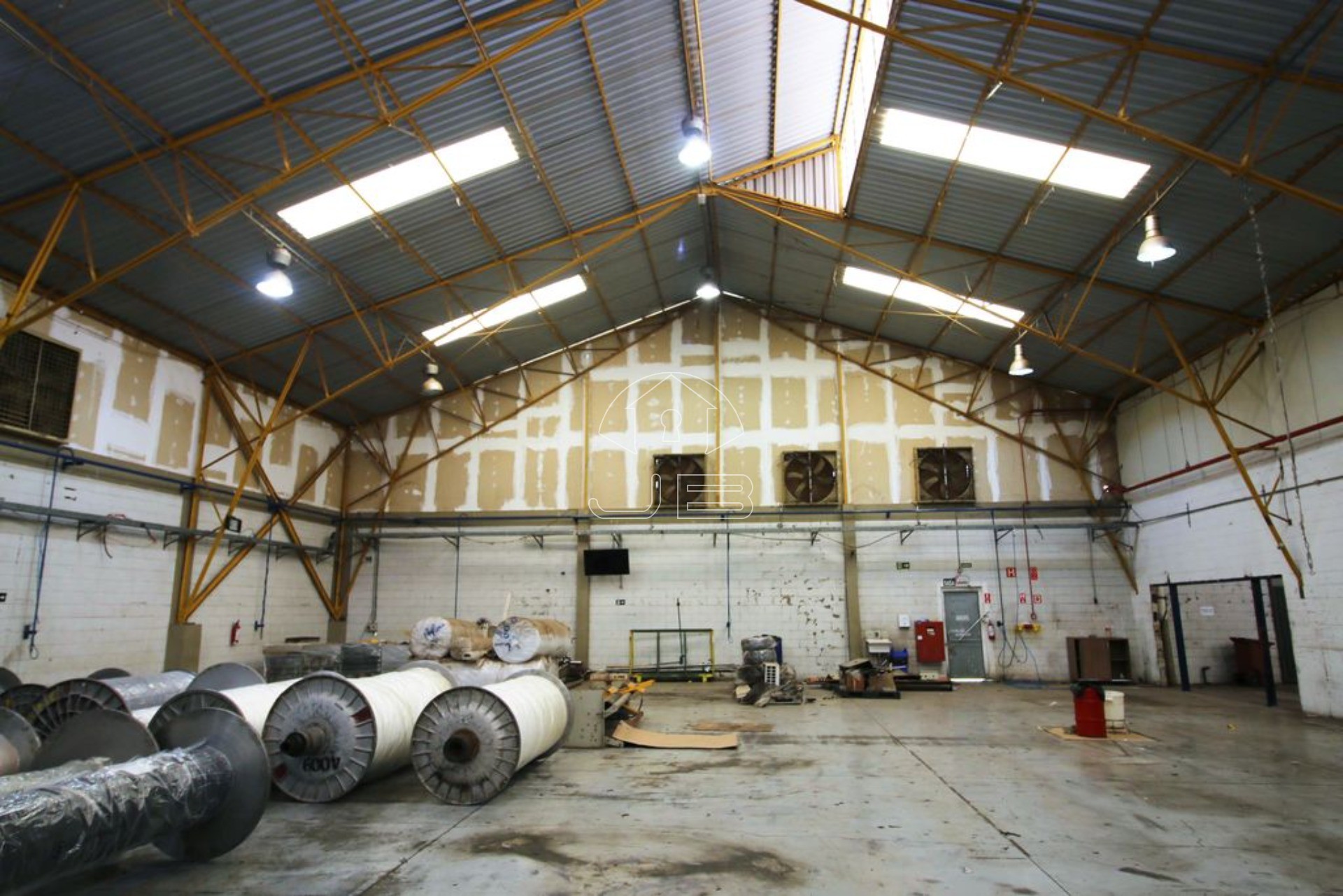 Galpão Industrial e comercial para venda e locação em Sumaré-SP