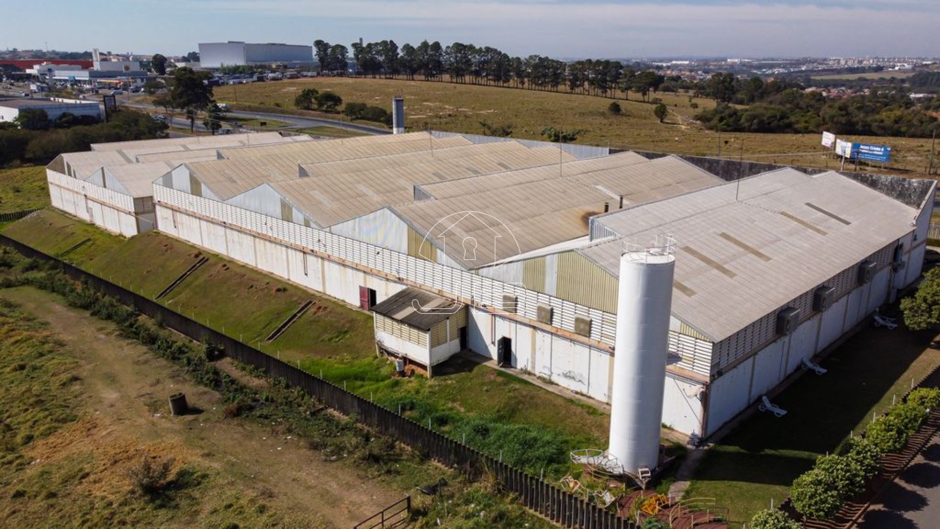 Galpão Industrial e comercial para venda e locação em Sumaré-SP