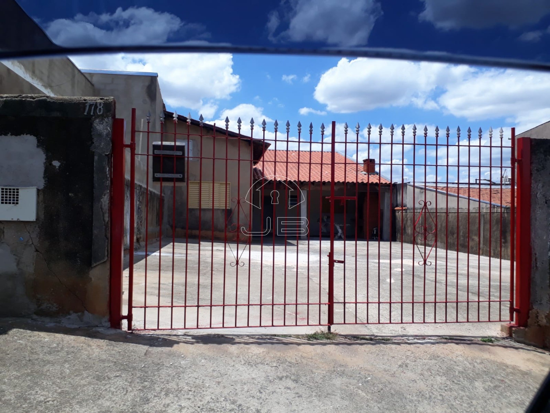 Casa a venda no Matão, Sumaré, SP.