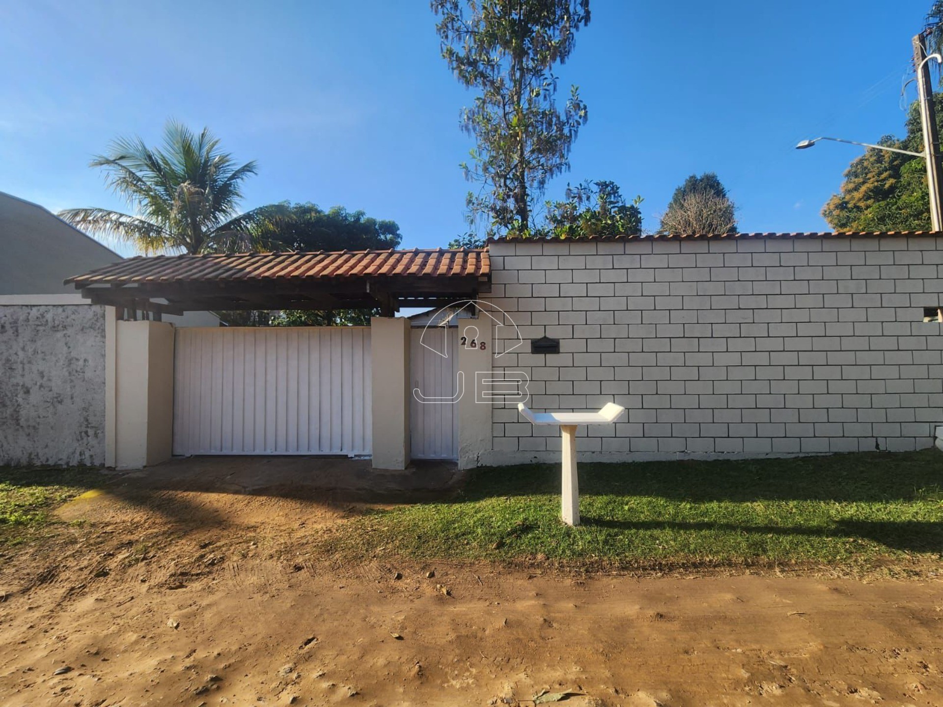CHÁCARA Á VENDA EM MONTE MOR-SP