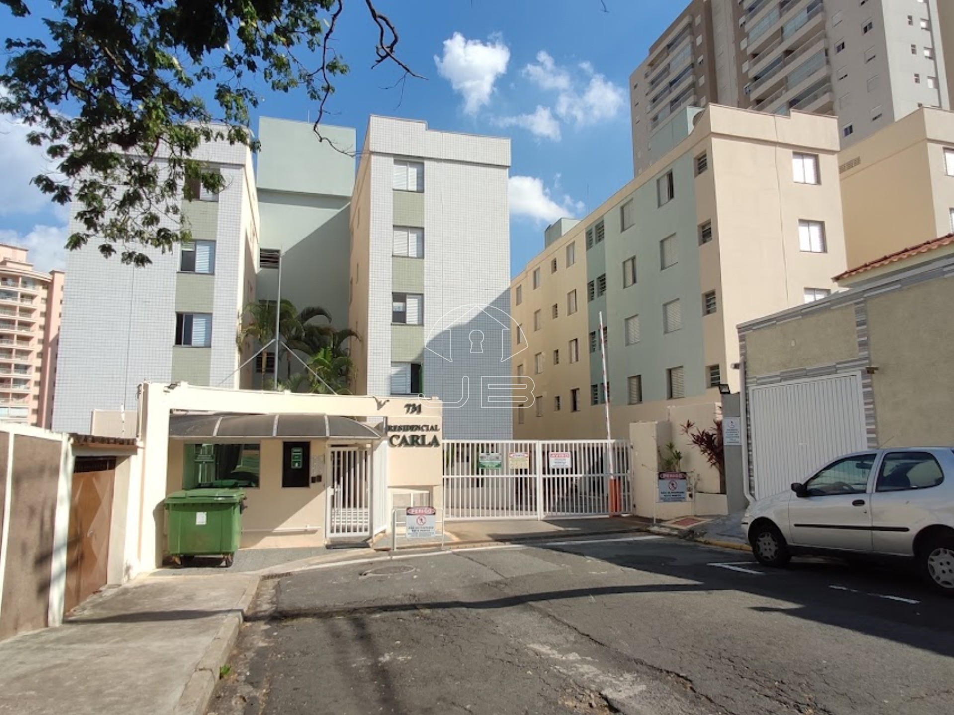 Apartamento a venda na Vila Proost De Souza, Campinas, SP.