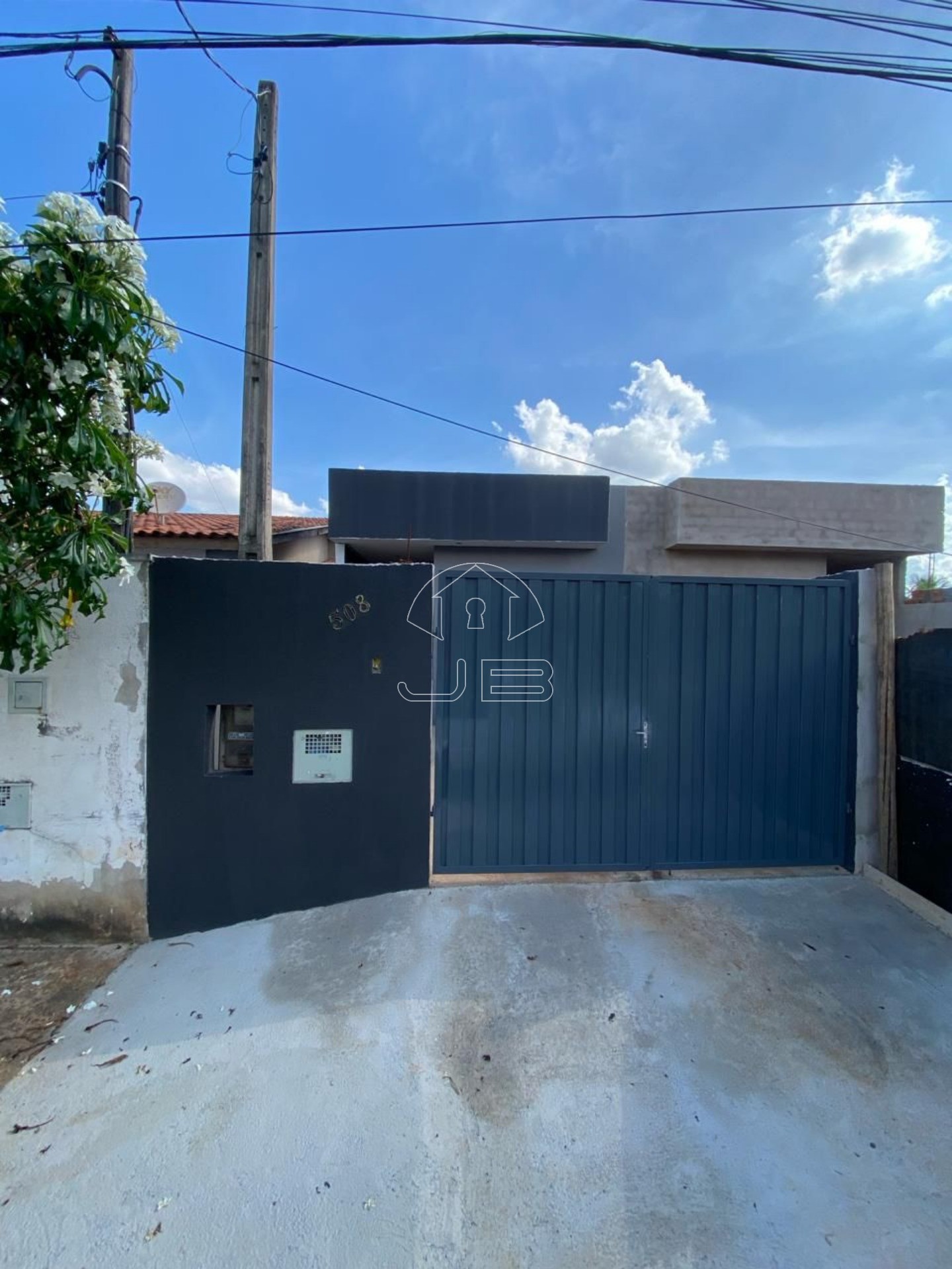 CASA A VENDA NO BAIRRO JARDIM DO TREVO, SUMARÉ, SP.