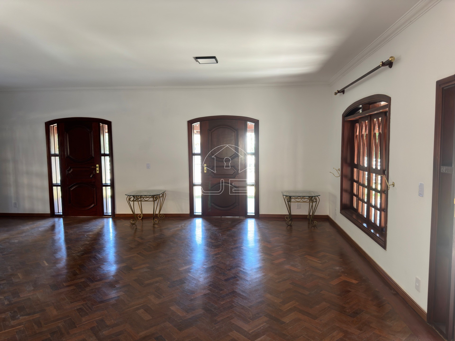 Casa para locação no Condomínio Chácara Flora, Valinhos,SP.