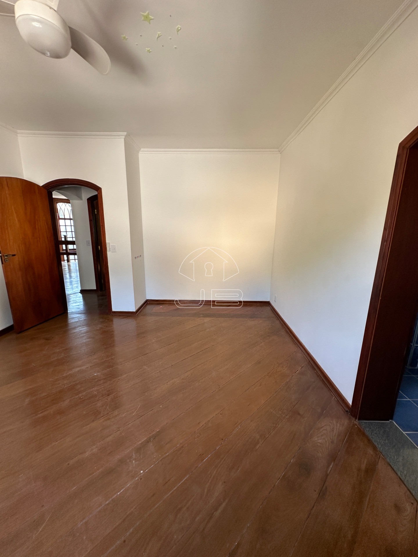 Casa para locação no Condomínio Chácara Flora, Valinhos,SP.