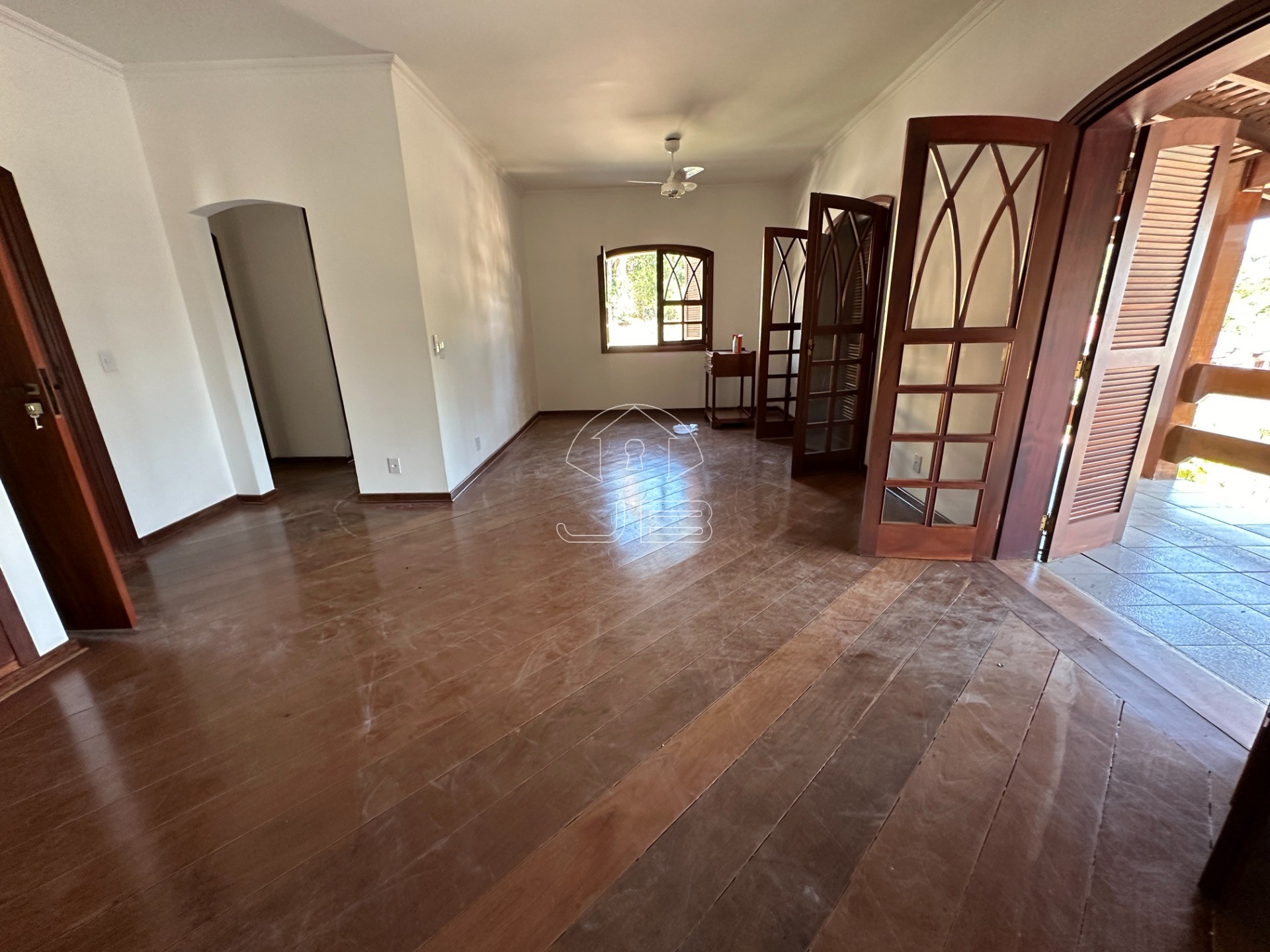 Casa para locação no Condomínio Chácara Flora, Valinhos,SP.