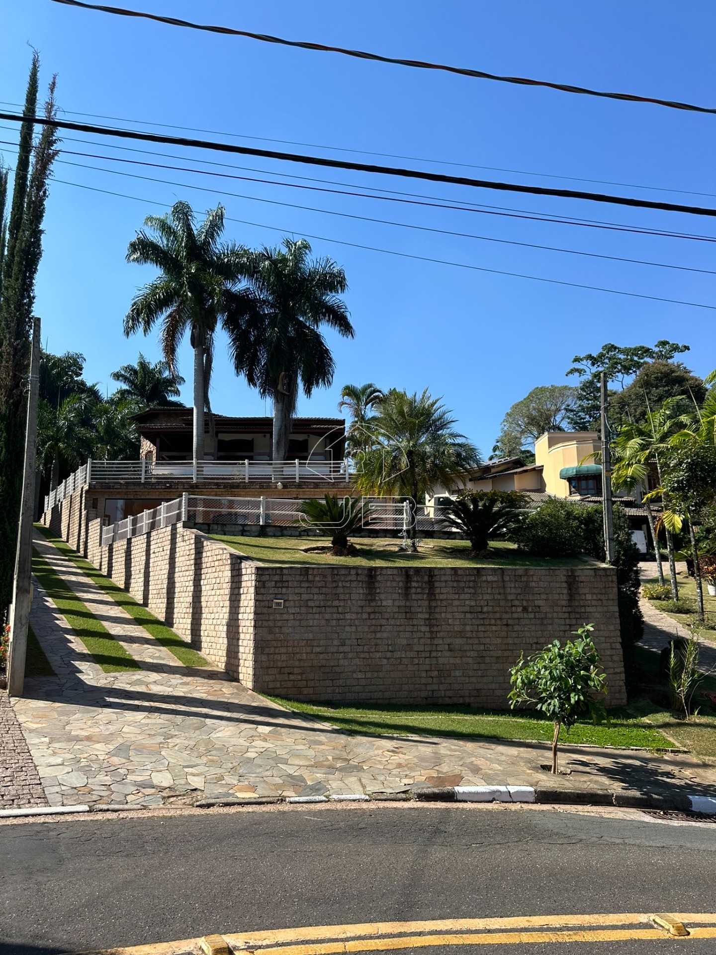 Casa para locação no Condomínio Chácara Flora, Valinhos,SP.