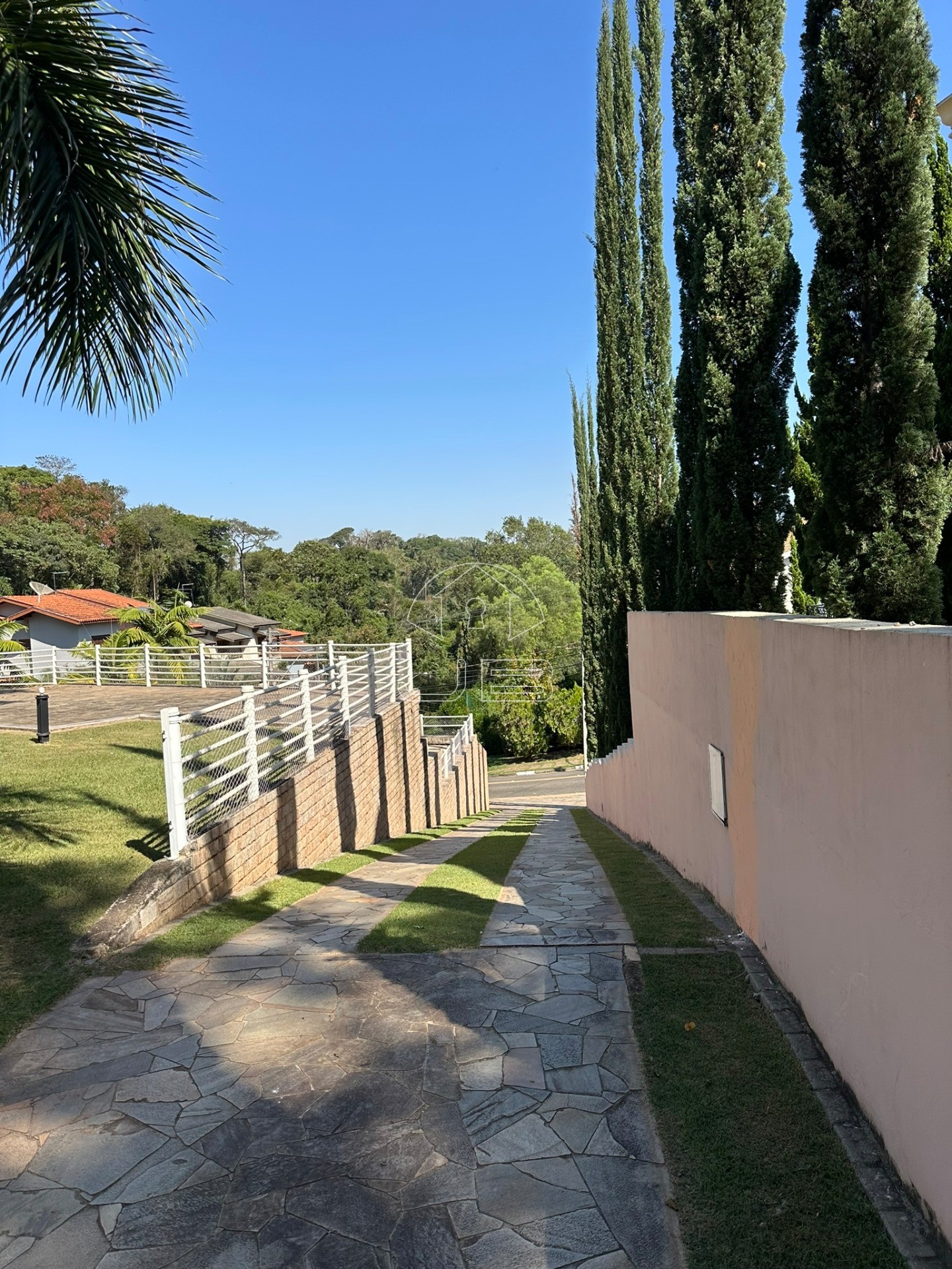 Casa para locação no Condomínio Chácara Flora, Valinhos,SP.