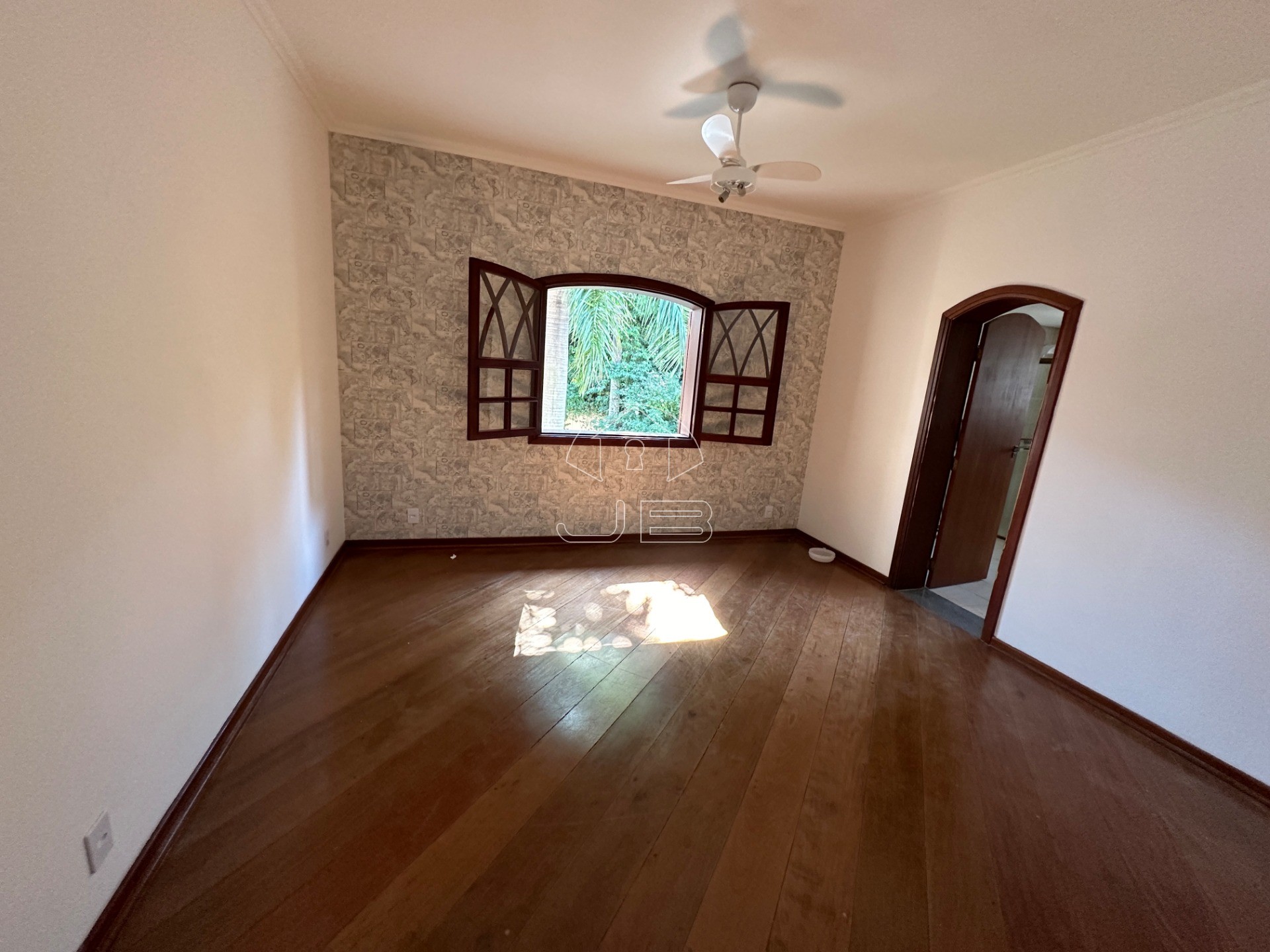 Casa para locação no Condomínio Chácara Flora, Valinhos,SP.
