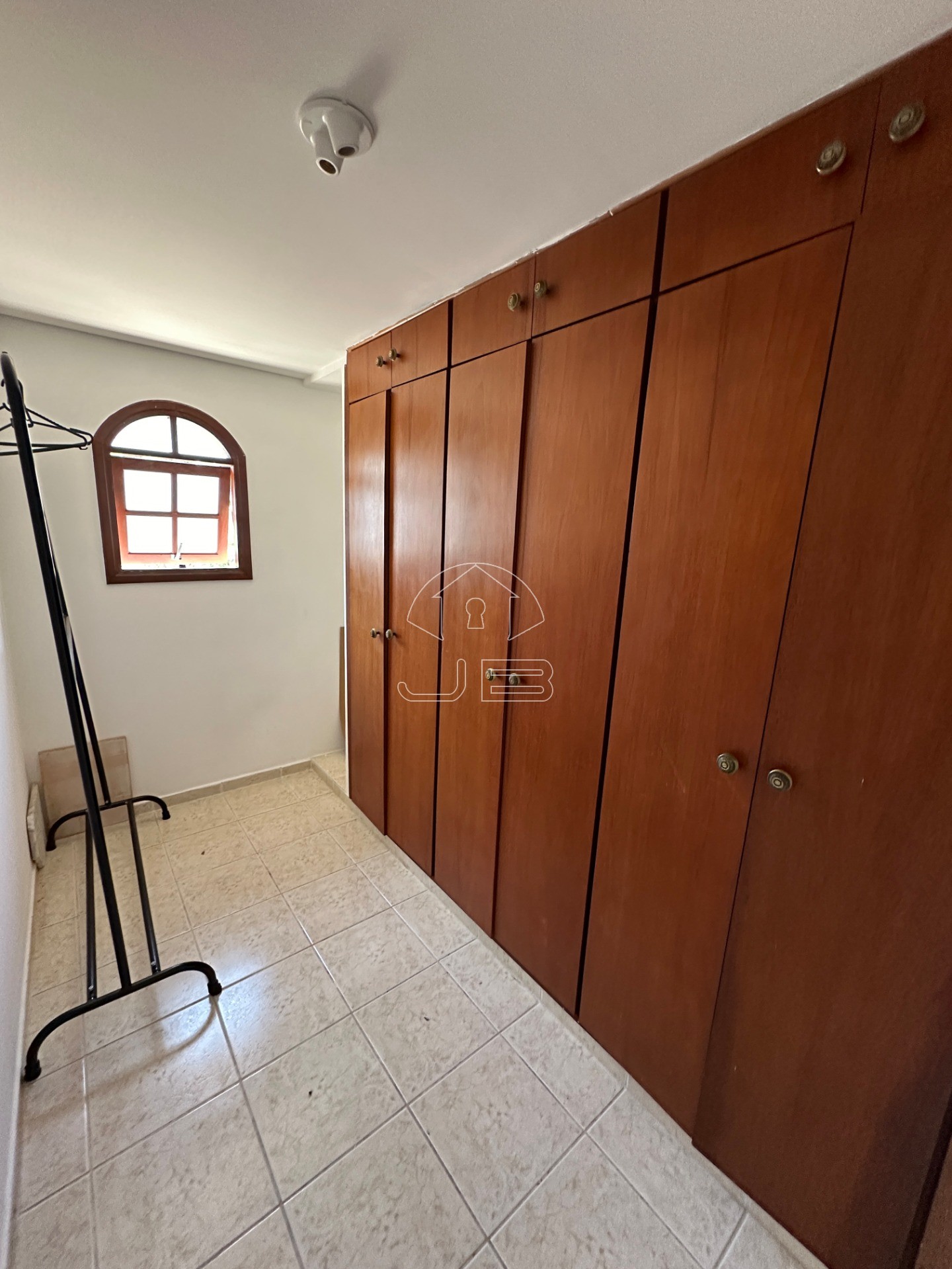 Casa para locação no Condomínio Chácara Flora, Valinhos,SP.