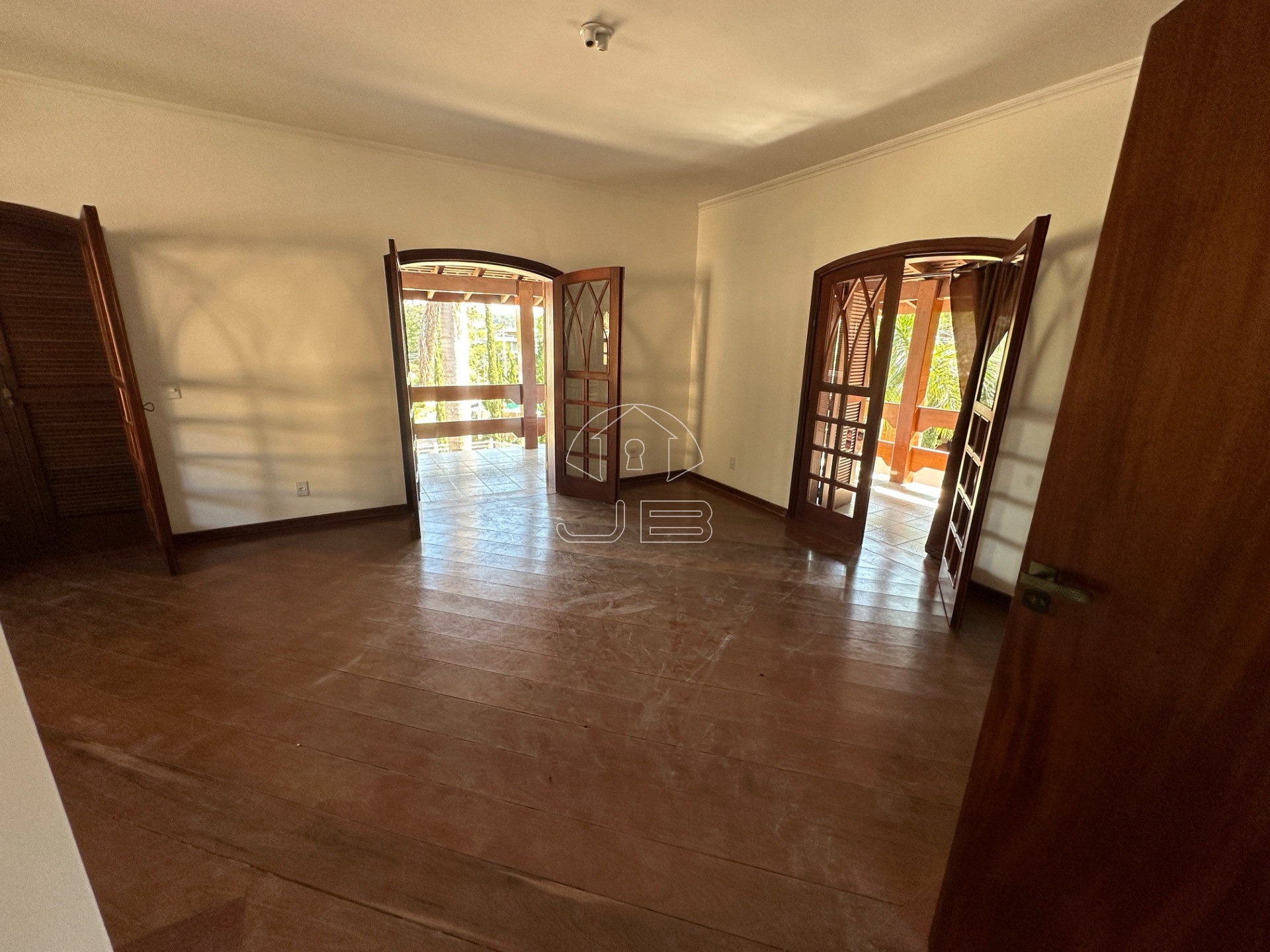 Casa para locação no Condomínio Chácara Flora, Valinhos,SP.
