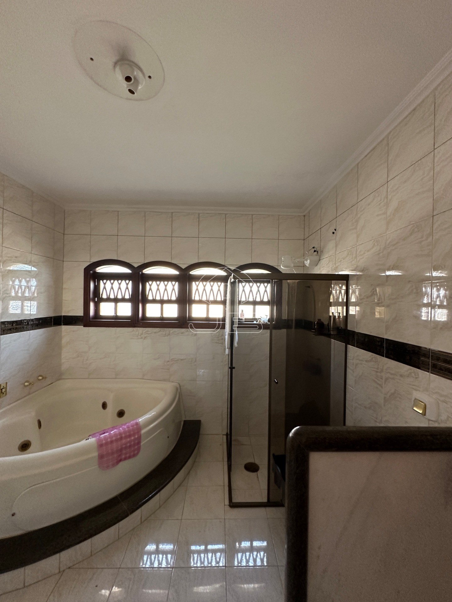 Casa para locação no Condomínio Chácara Flora, Valinhos,SP.