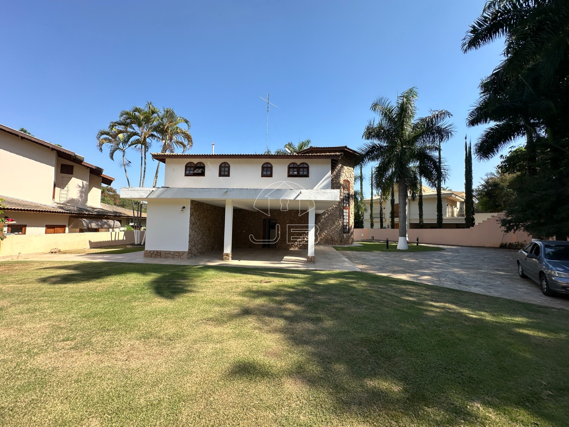 Casa para locação no Condomínio Chácara Flora, Valinhos,SP.