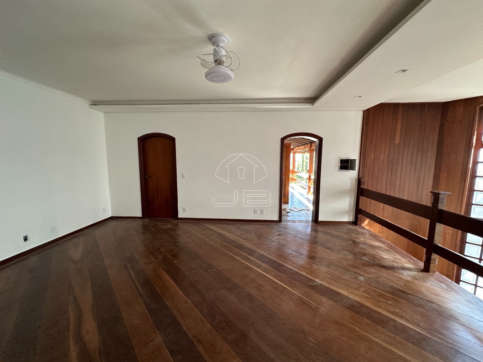Casa para locação no Condomínio Chácara Flora, Valinhos,SP.