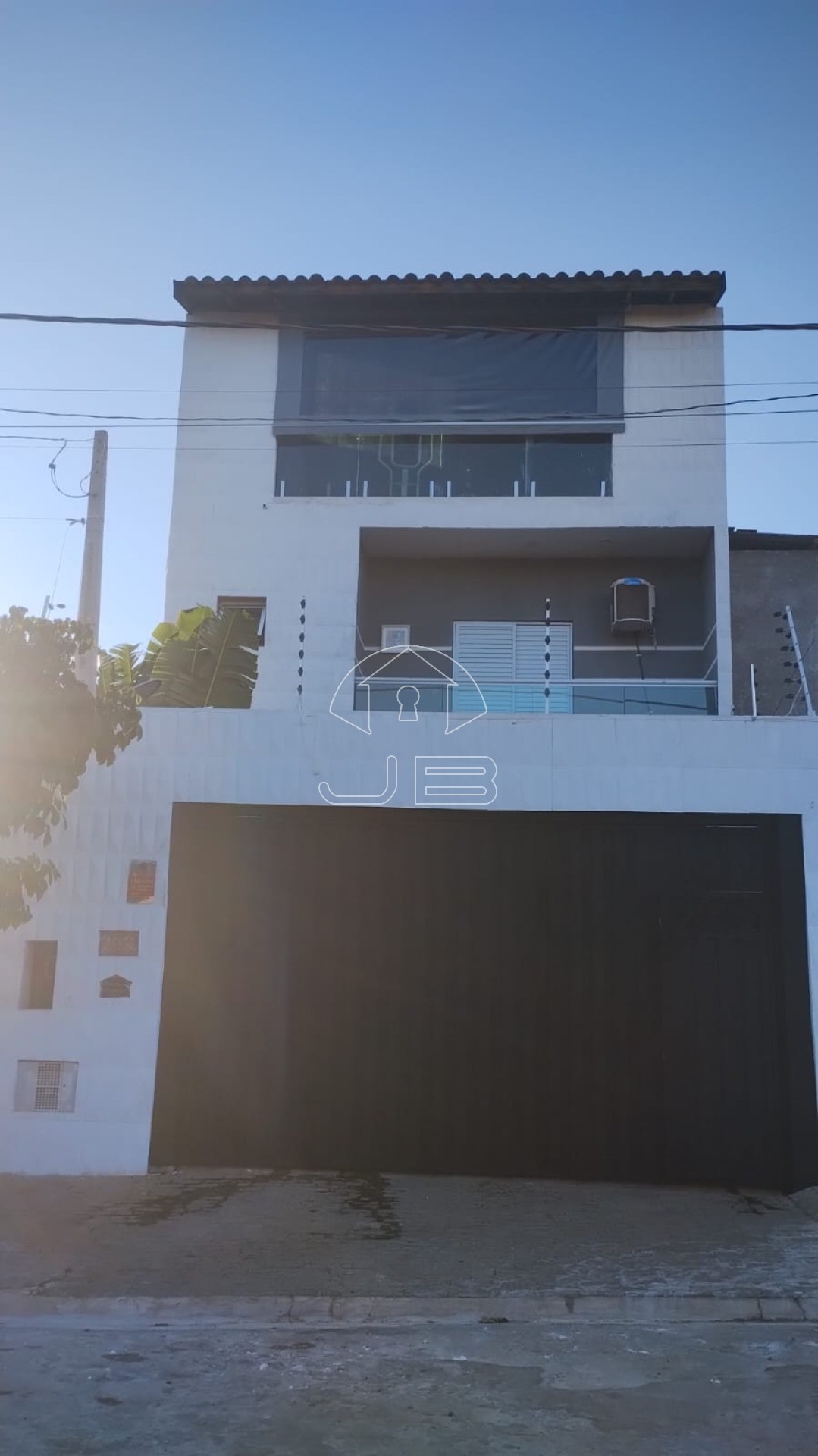 Imperdível: Casa à venda em Hortolândia-SP, Vila Verde, 3 quartos, 1 suíte, 1 sala, 3 banheiros, 2 vagas, 90m².