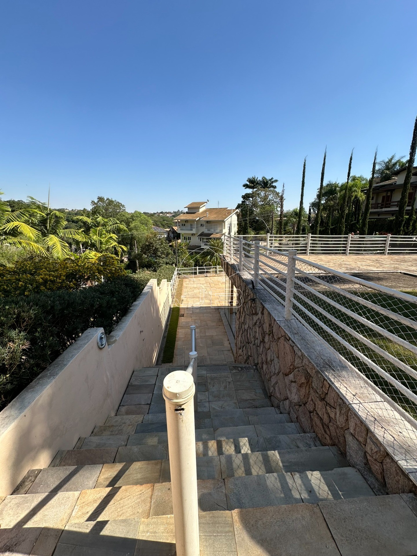 Casa para locação no Condomínio Chácara Flora, Valinhos,SP.