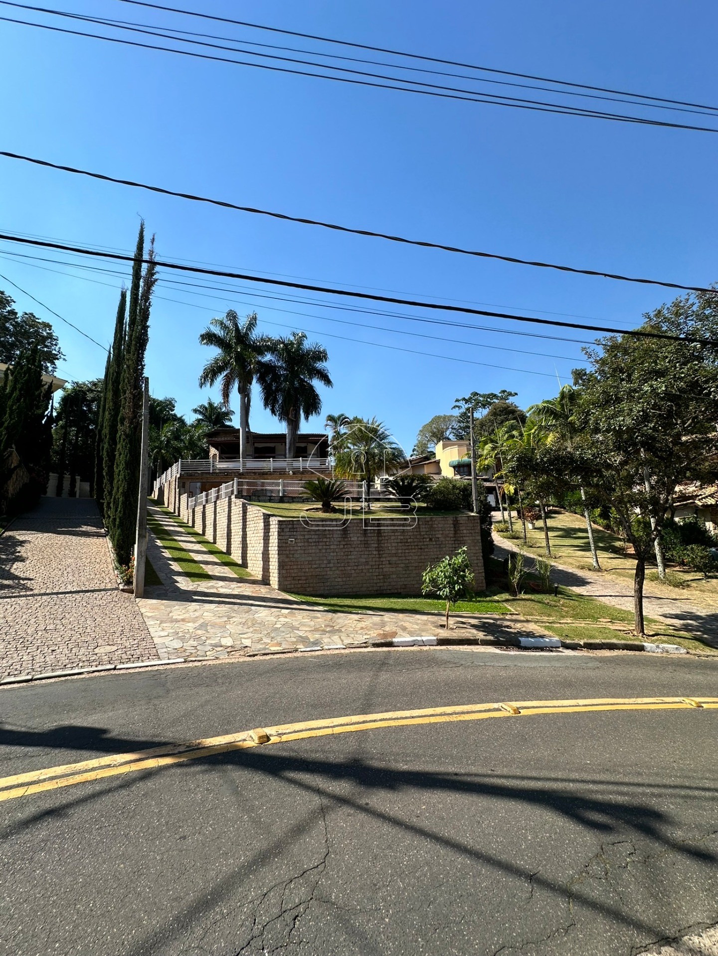 Casa para locação no Condomínio Chácara Flora, Valinhos,SP.