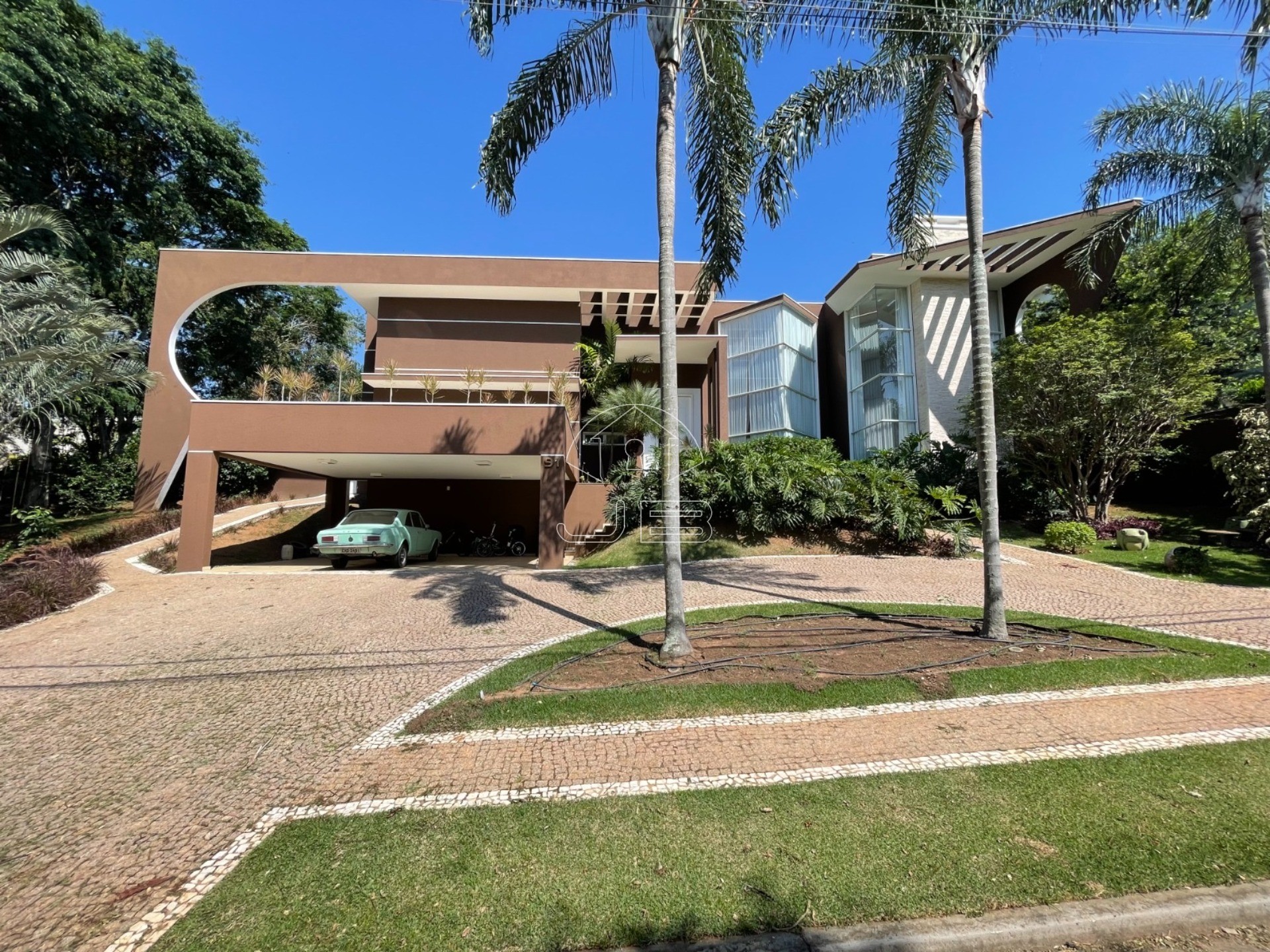 Casa para alugar ou vender em condomínio Campinas, SP.