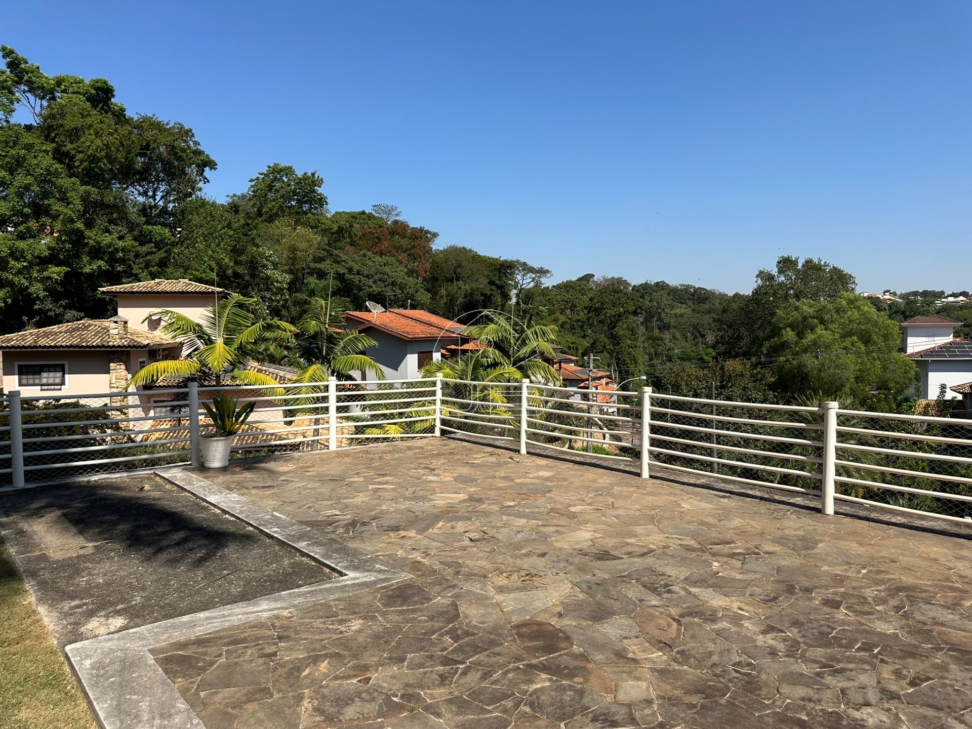 Casa para locação no Condomínio Chácara Flora, Valinhos,SP.