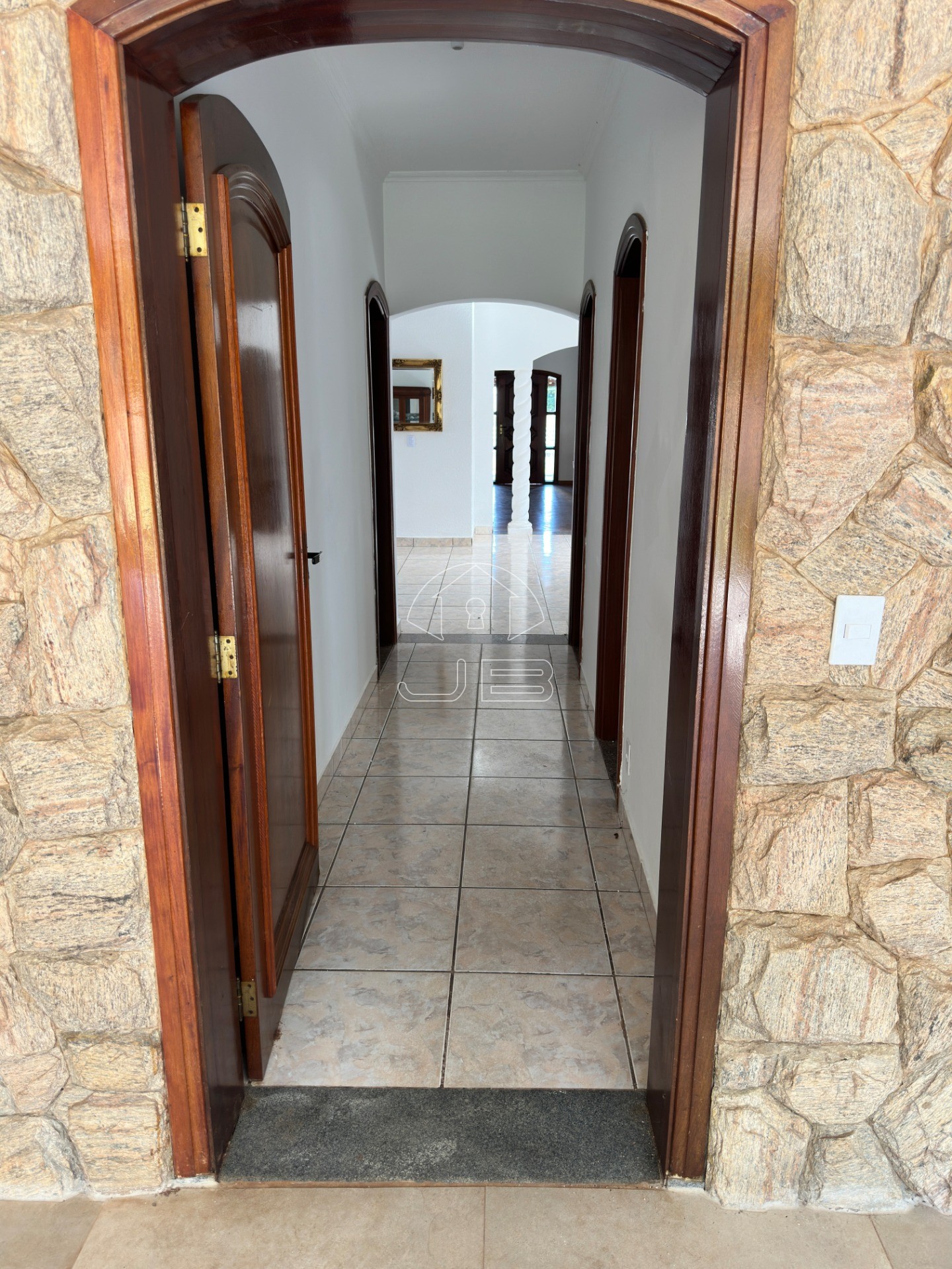 Casa para locação no Condomínio Chácara Flora, Valinhos,SP.