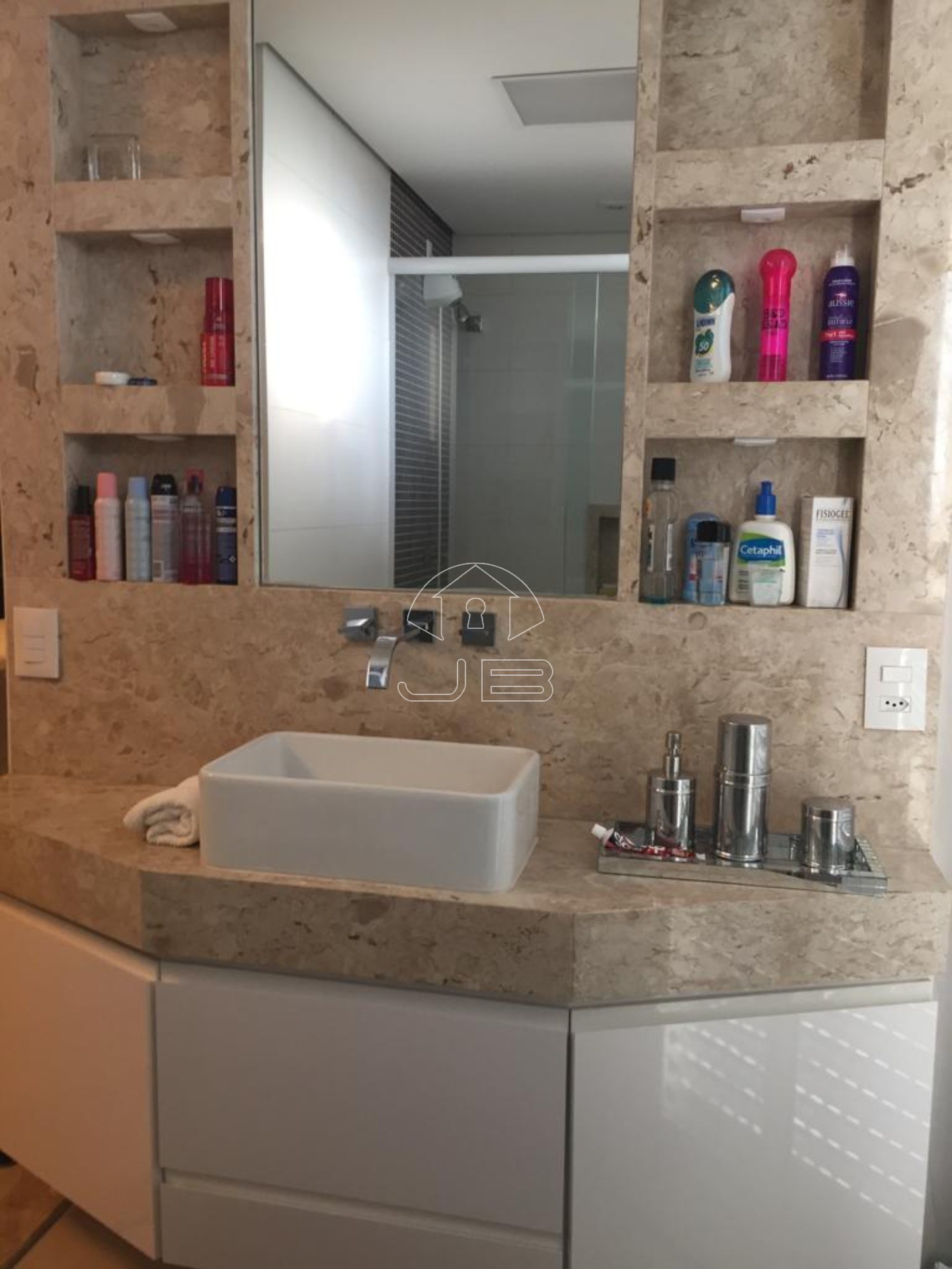 APARTAMENTO A VENDA NO CENTRO, SUMARÉ, SP.