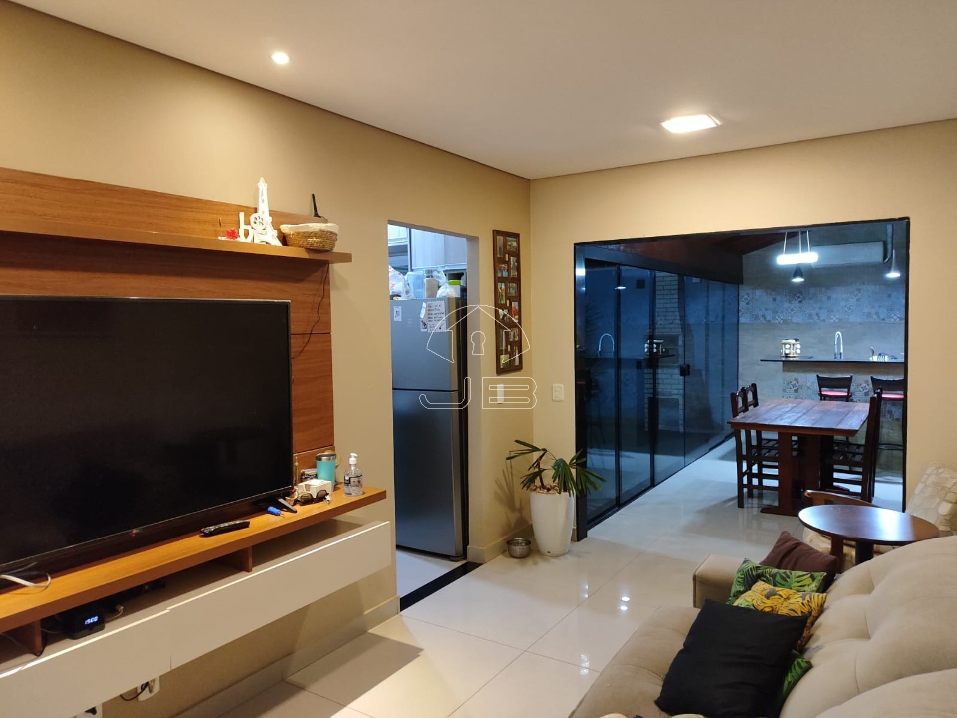Imperdível oportunidade: Casa à venda em Sumaré-SP, Residencial Real Parque, 2 quartos, 1 sala, 2 banheiros, 1 vaga, 75m².