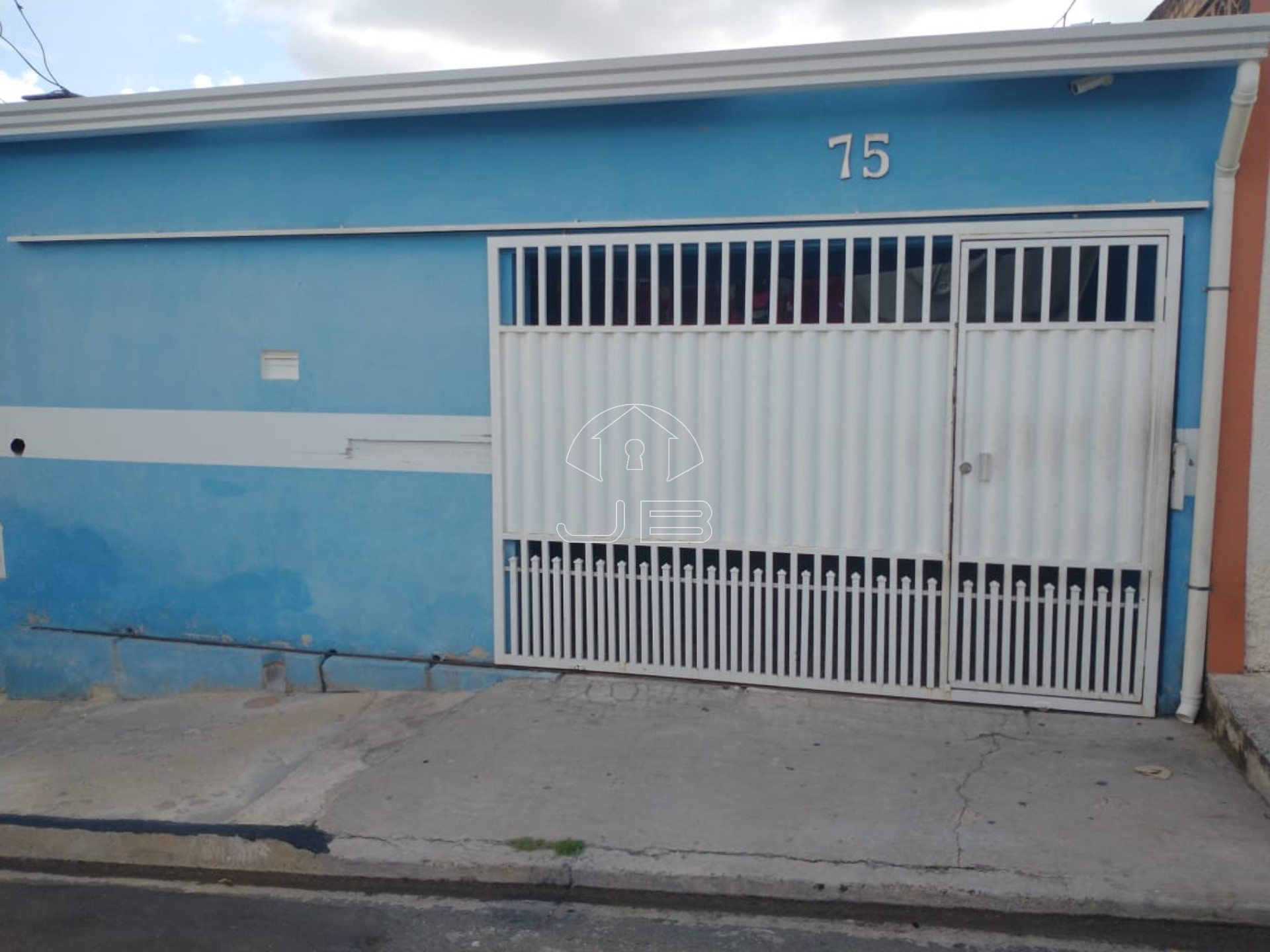 Casa a venda no Conjunto Habitacional Vida Nova - Campinas - SP