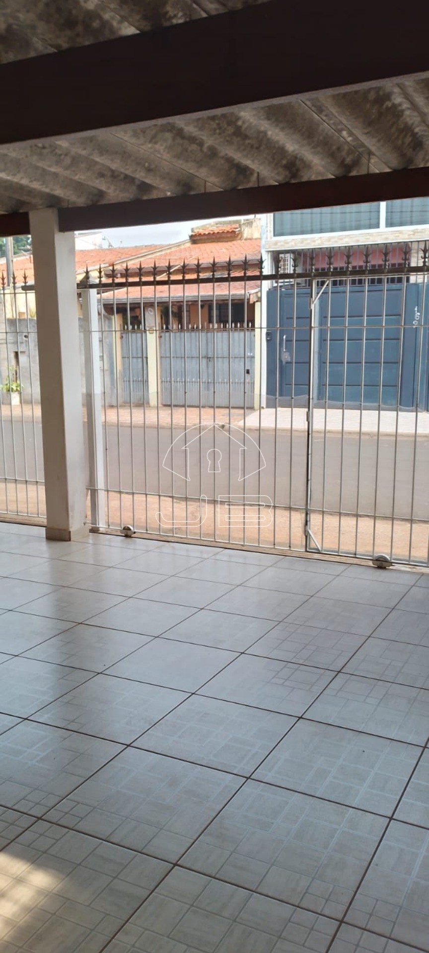Casa à venda em Campinas-SP, no bairro Conjunto Habitacional Vila Réggio: 2 quartos, 1 sala, 2 vagas, 80m²!