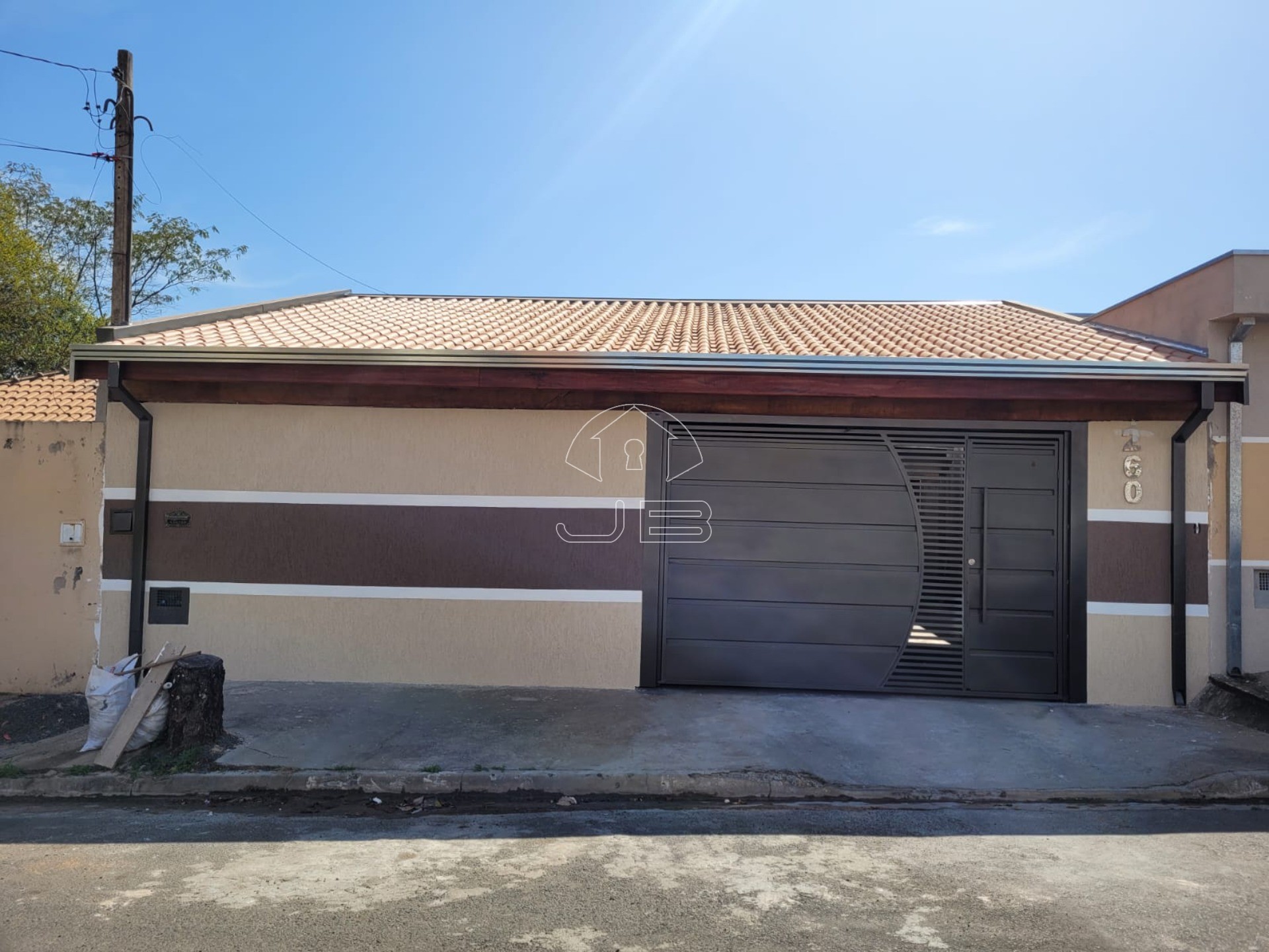 Imperdível! Casa à venda em Sumaré-SP, Jardim Dall'orto, 2 quartos, 1 suíte, 1 sala, 3 vagas de garagem, 175m².