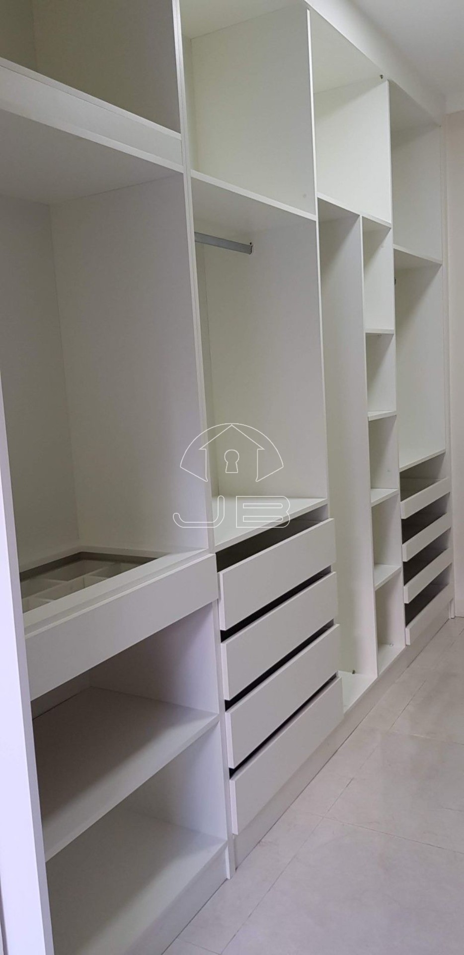 Imperdível! Casa à venda em Sumaré-SP, Jardim Dall'orto, 2 quartos, 1 suíte, 1 sala, 3 vagas de garagem, 175m².
