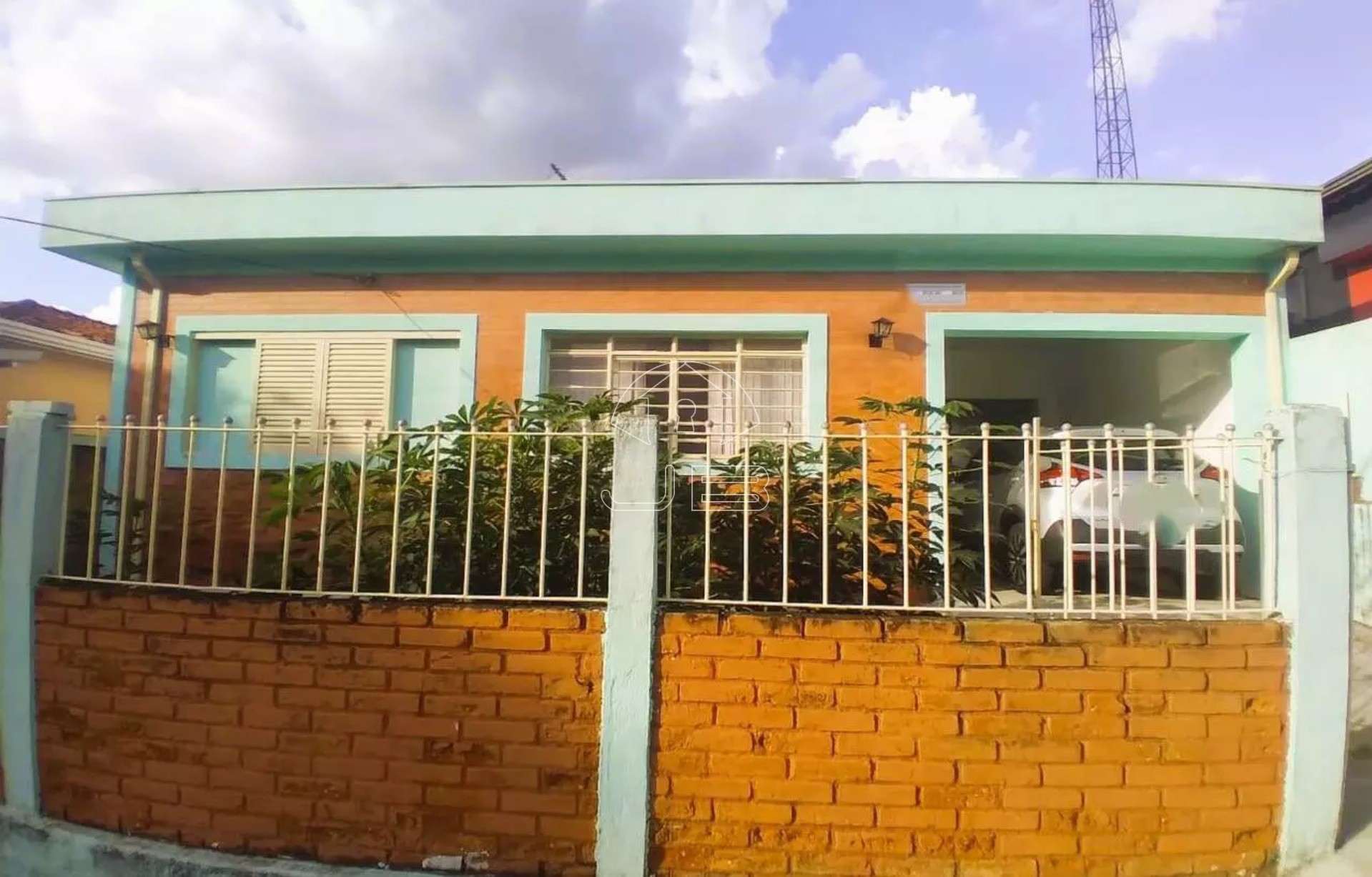 Casa a venda e locação no Jardim São Francisco - Sousas - Campinas