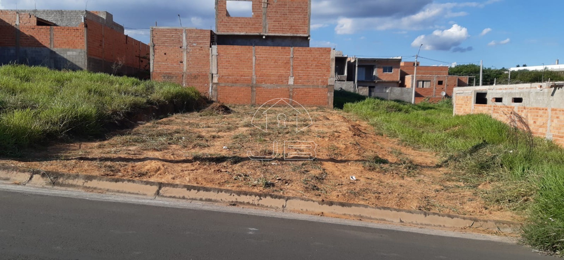 TERRENO A VENDA, JARDIM DAS FLORES, CIDADE HORTALANDIA. SP.
